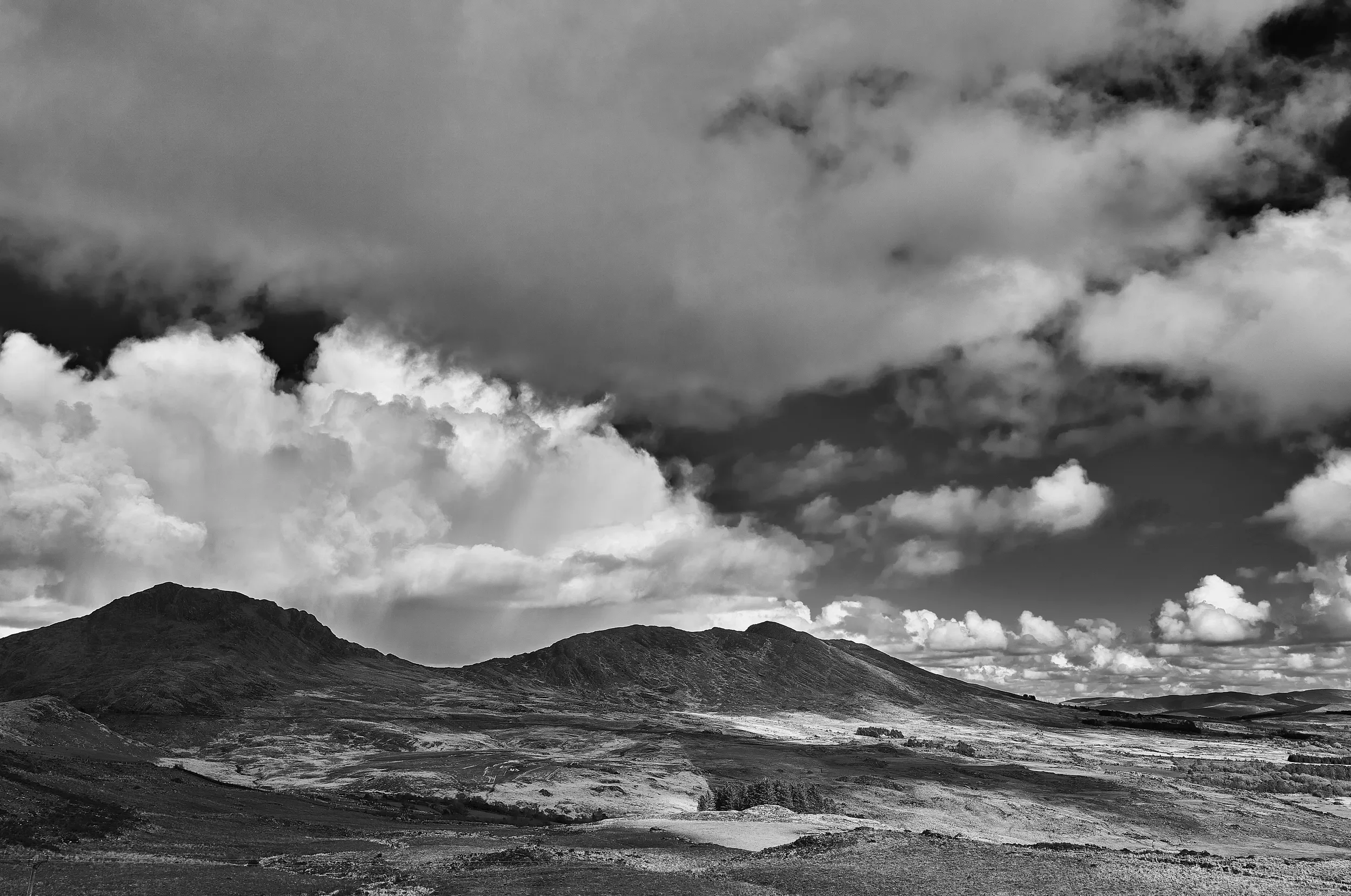   Clouds over Kerry   / “Landscape“ Selection / Dramatic cloud formations rising above the Killarney Reeks / Killarney National Park, 2024   KYI-015