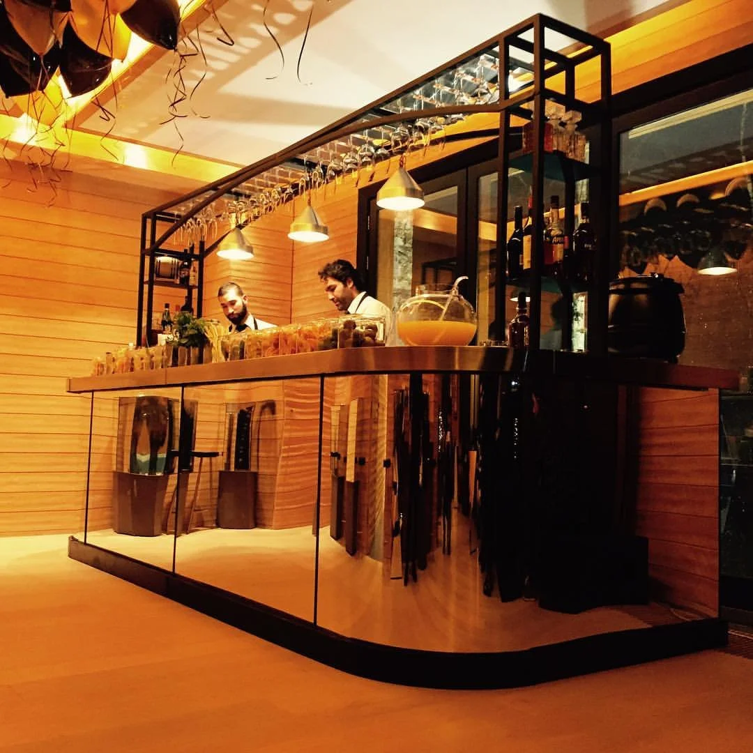 Butler's BottleMobile Bar — AVINOX