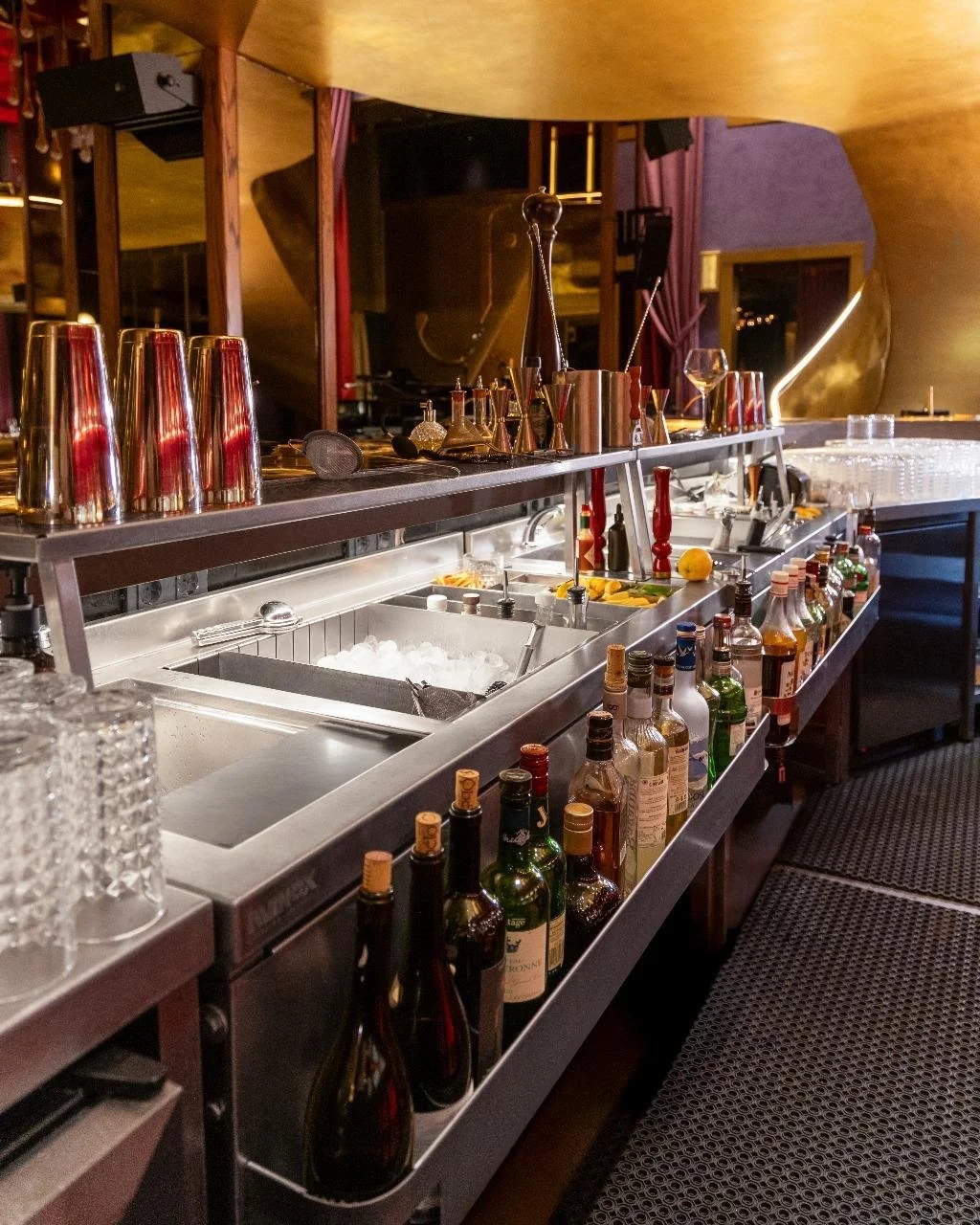 JM LOUNGE