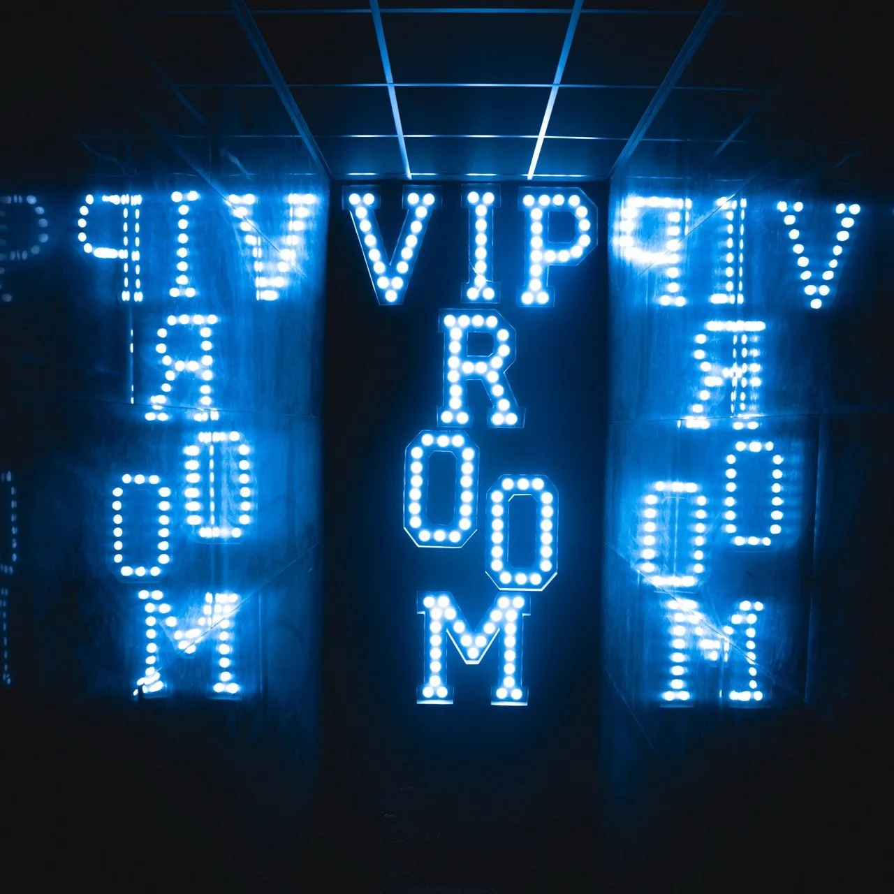 Grey-Goose-@-VIP-ROOM-St-Tropez_Offside-19 - Grande.jpeg