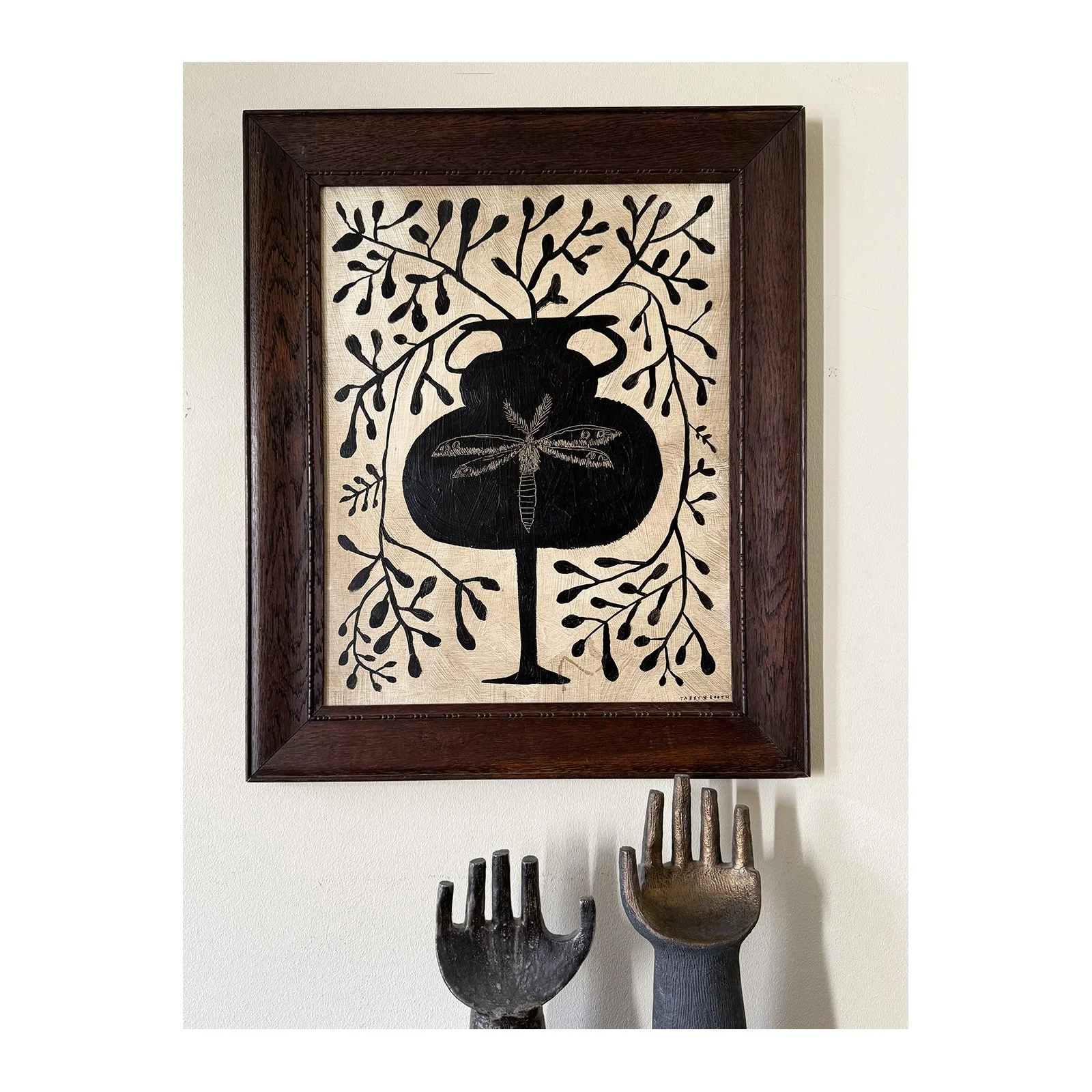 681. THE MOTH VASE-4.jpg