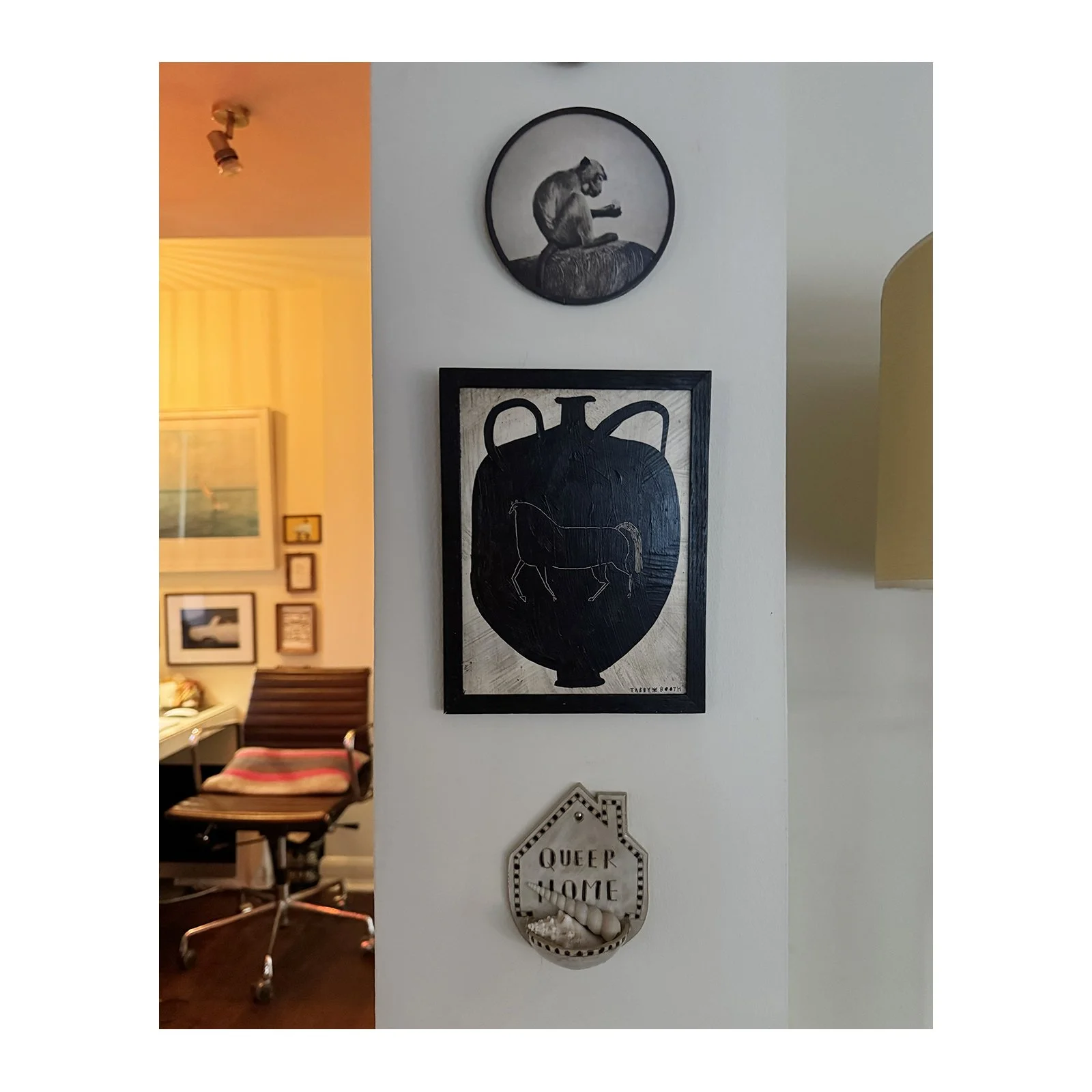 676. THE HORSE URN-2.jpg