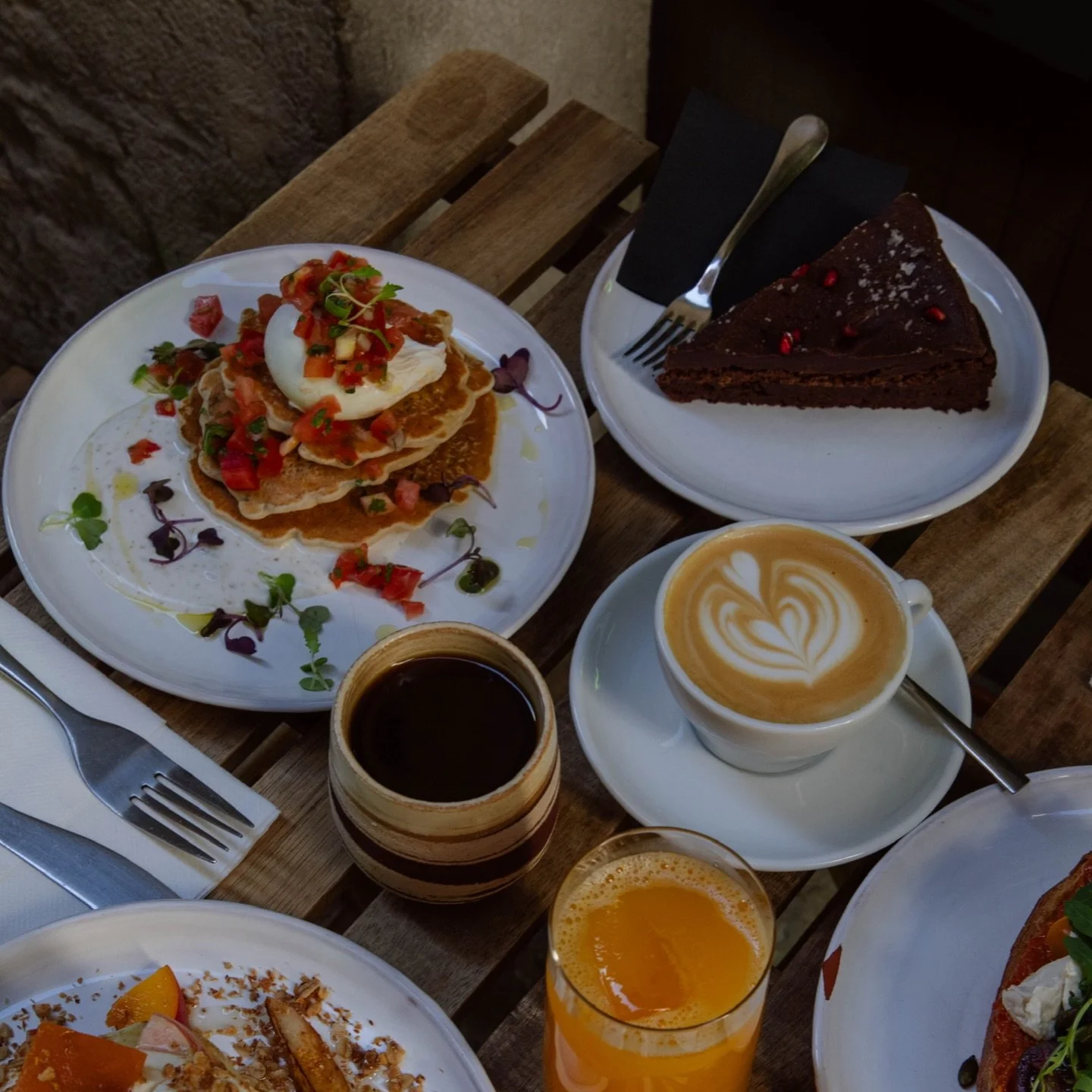 Aquesta primavera la vull al teu costat

&bull;&bull;&bull;

I want this Spring with you by my side

#catalanwords #primavera #idlehandsgirona