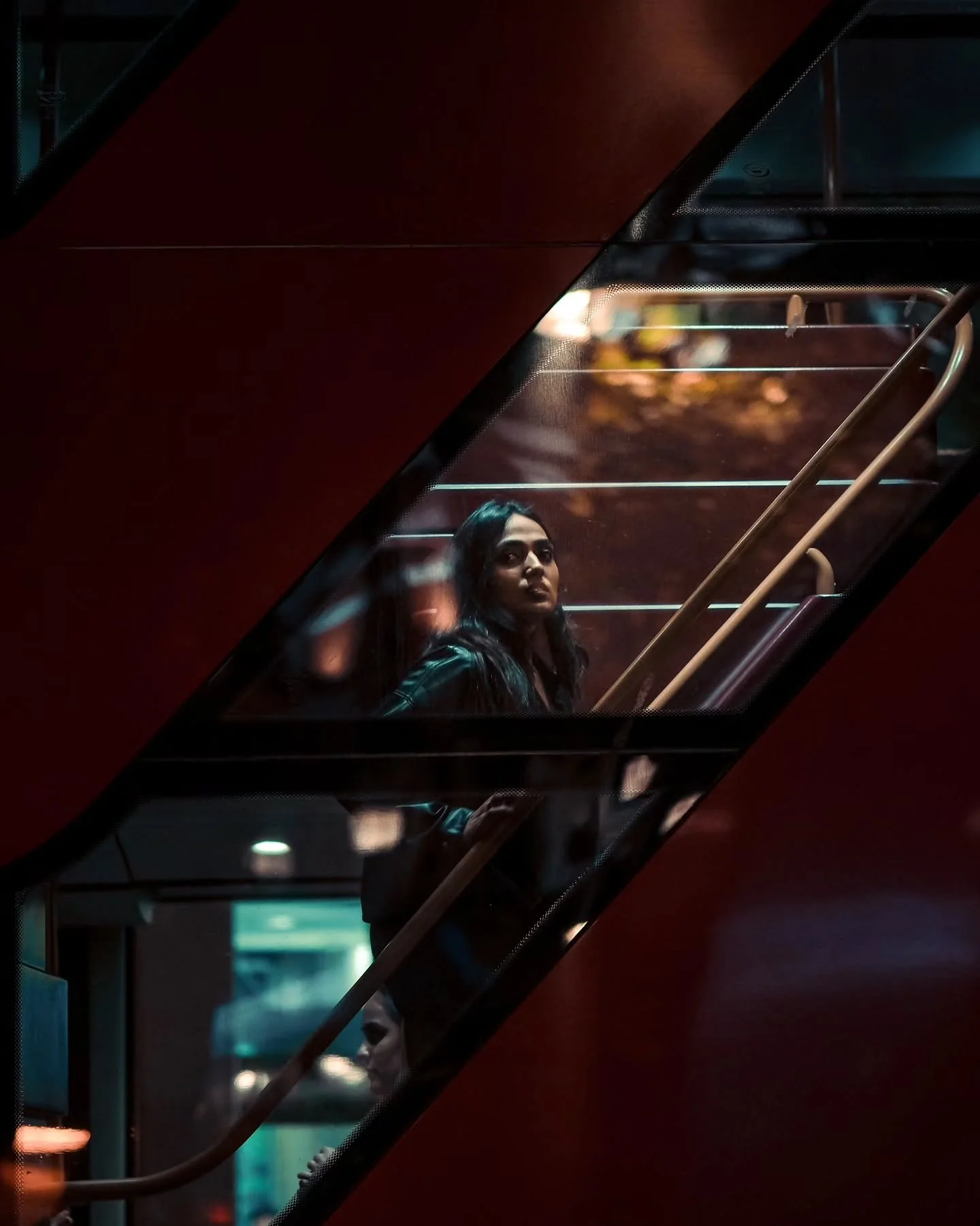 "NIGHT BUS"... 1-6? 
#London #Streetphotography #lowlight #workshop