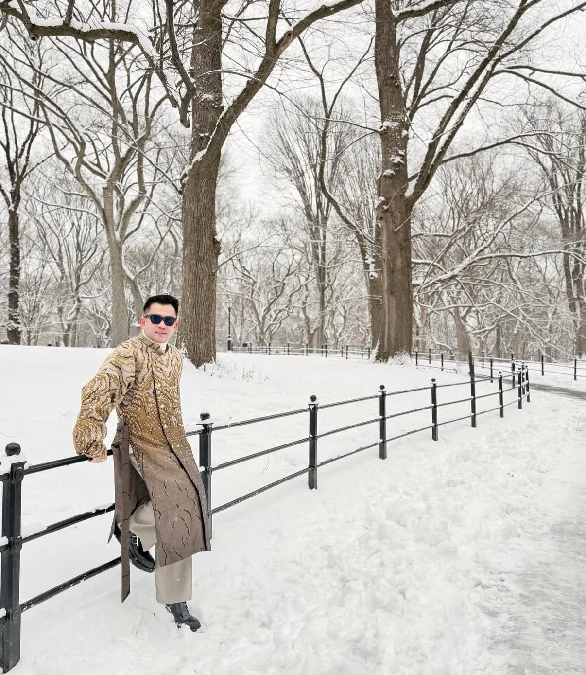 | Fashion &bull; Culture &bull; Legacy

This one-of-a-kind silk wool &aacute;o d&agrave;i trench was claimed immediately after the runway show.

Worn here by my client &mdash; Filipino &mdash; in the middle of Central Park on a snow-covered New York 