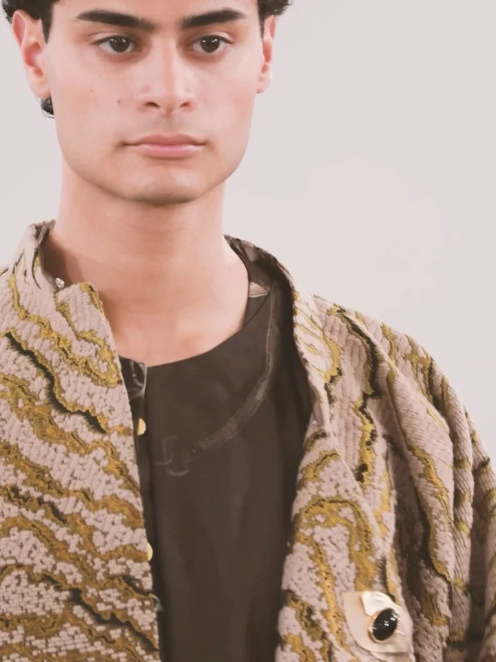 Vietnamese fashion &mdash; from North to South &mdash; &aacute;o d&agrave;i, &aacute;o tứ th&acirc;n, &aacute;o yếm, &aacute;o b&agrave; ba &mdash; belongs on a global stage.

When made with beautiful fabrics, thoughtful construction, and ease of mov