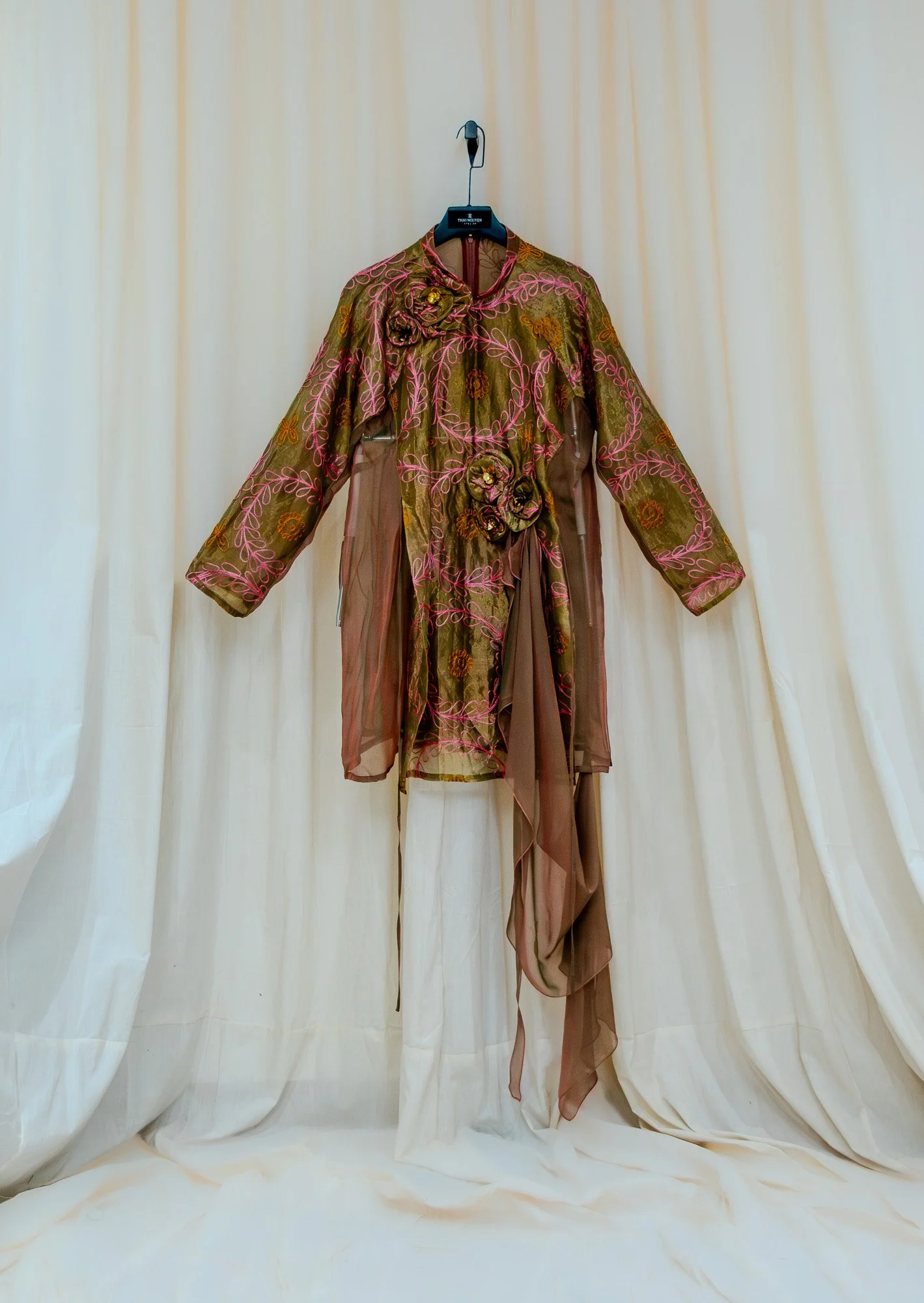 One-of-a-kind - Non-gendered - One-Size - Cropped Áo Dài Xuông - Combo Copper Embroidered Silk Organza and Silk Satin Chiffon