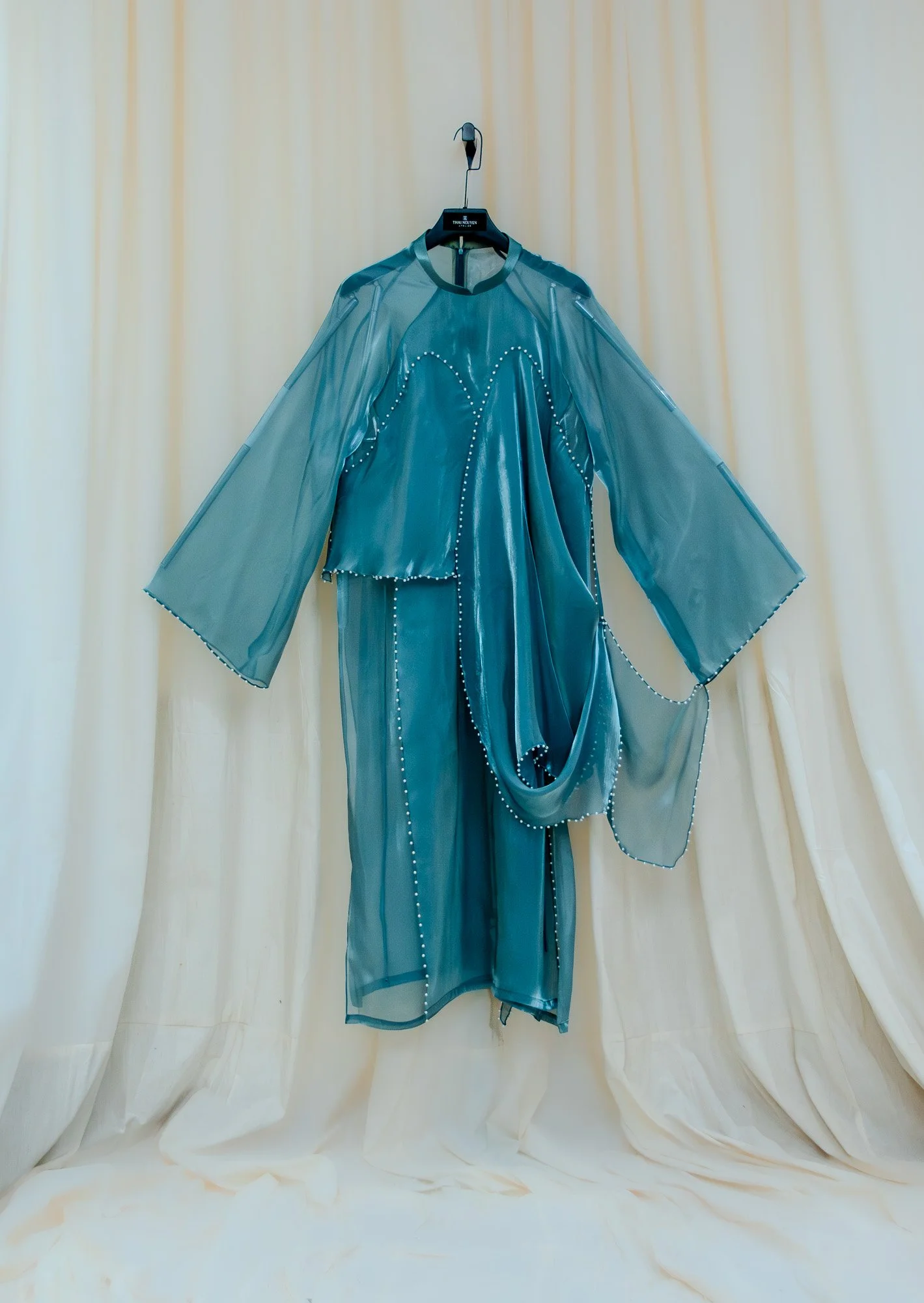 One-of-a-kind - Non-gendered - One-Size - Bow Belted Áo Dài Xuông - Iridescent Silver Jade Satin Organza (Copy)