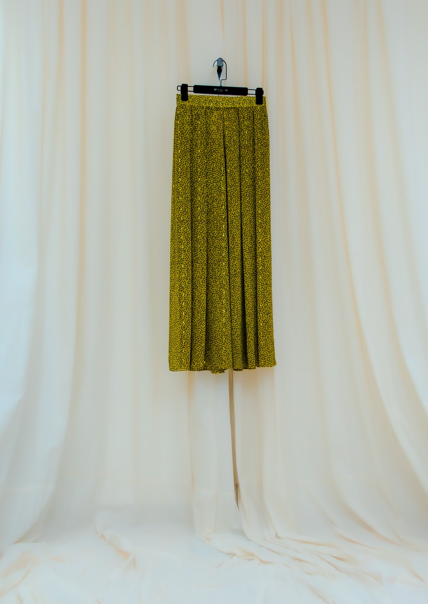 Non-gendered - Quần Ống Rộng - Wide Leg Pants - Metallic Gold Black Dot Printed Gorgette