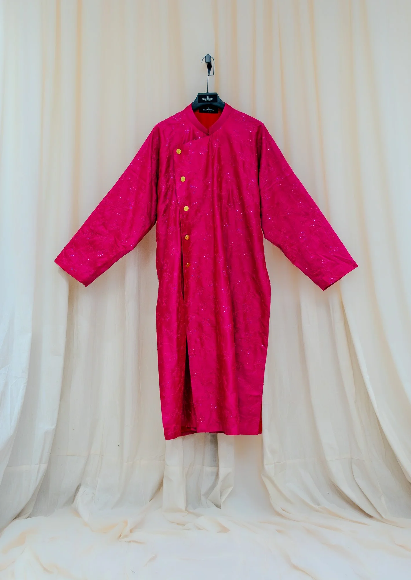 One-of-a-kind - Non-gendered - One-Size - Áo Dài Ngũ Thân Trench Coat - Fuchsia Beaded Floral Silk Dupioni
