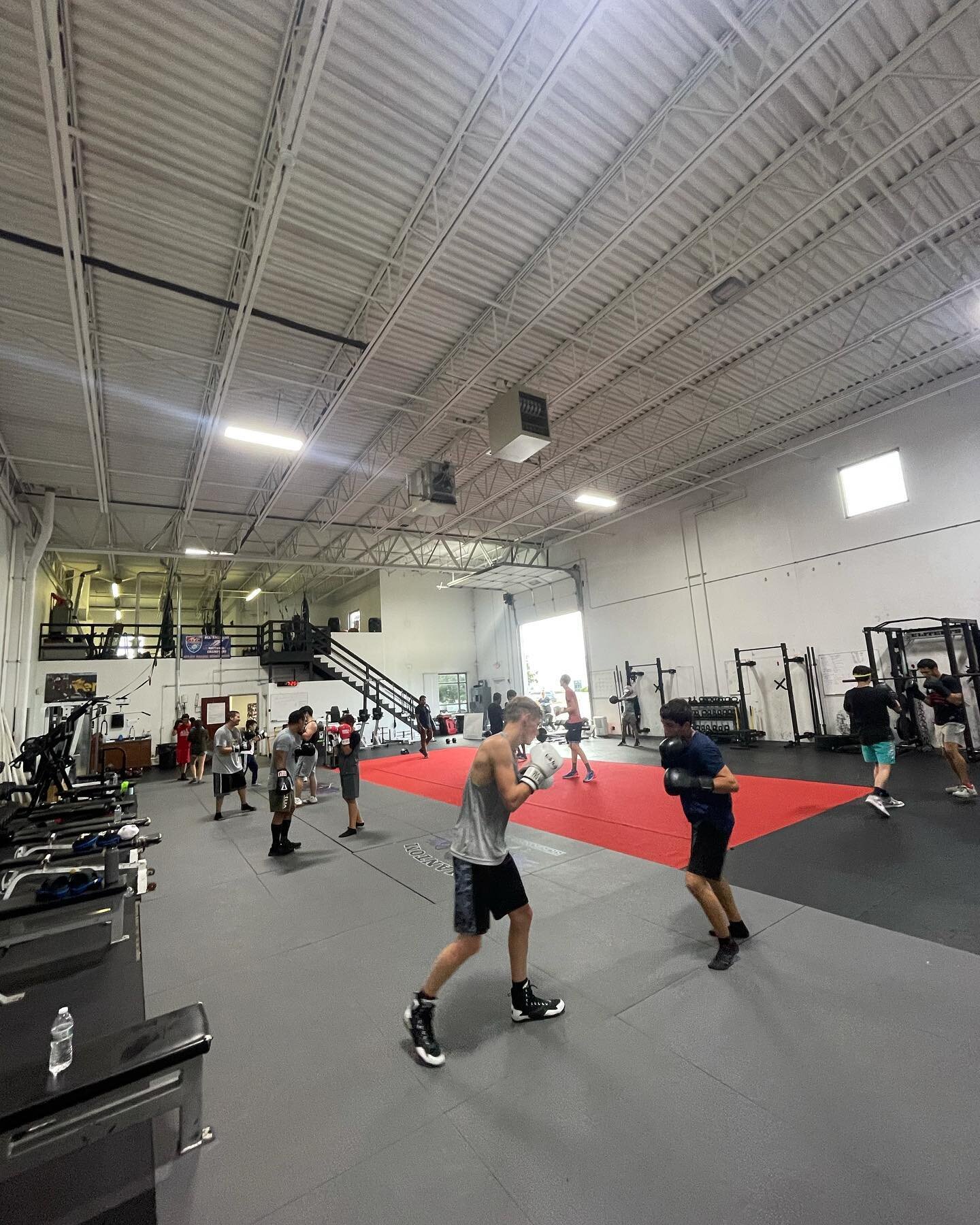 Great boxing class tonight! Join our growing team! 🔥 #boxing #muaythai #striking