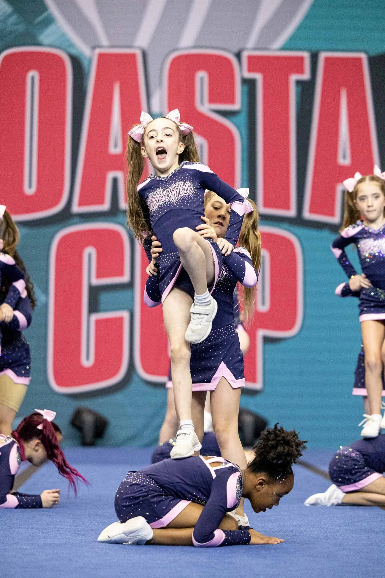 cheerleaders mid-routine