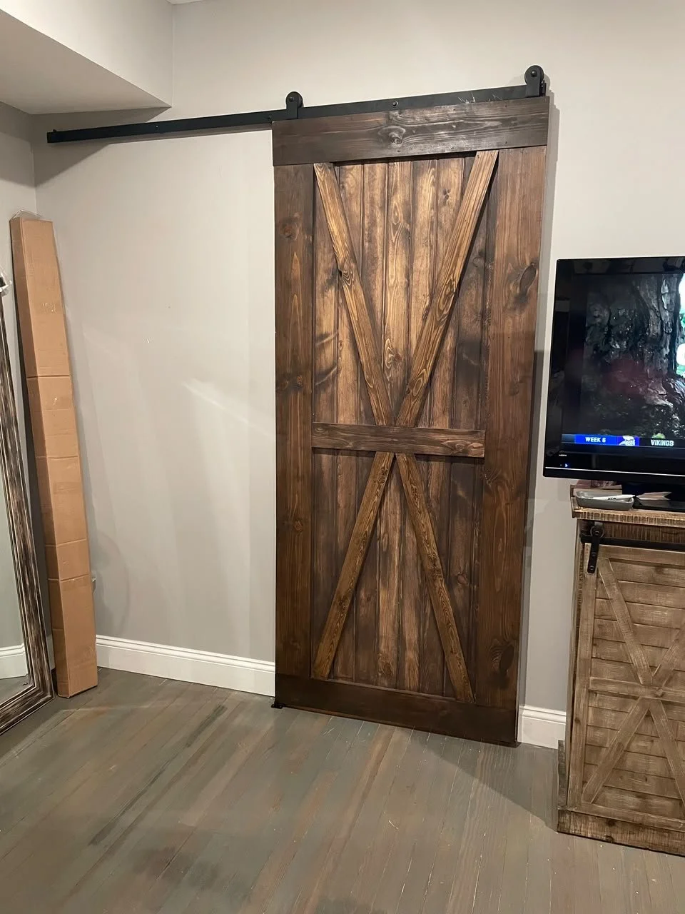 Solid Wood Barn Doors vs Hollow Core Barn Doors: What's the Difference?