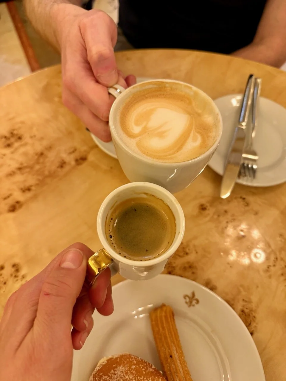 1st stop: Confiteria La Ideal for coffee and pasteries