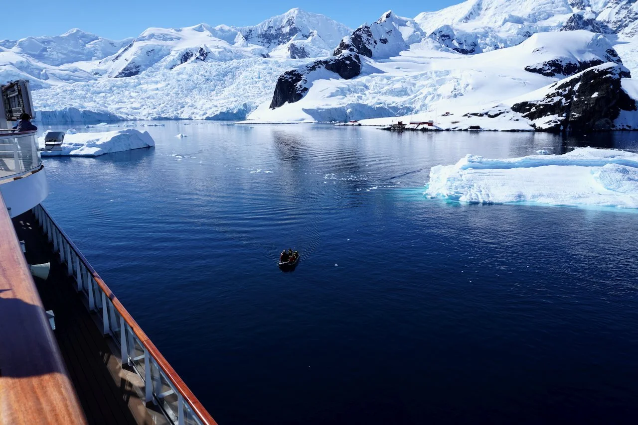 Brown Station Paradise Harbour - 27.jpeg