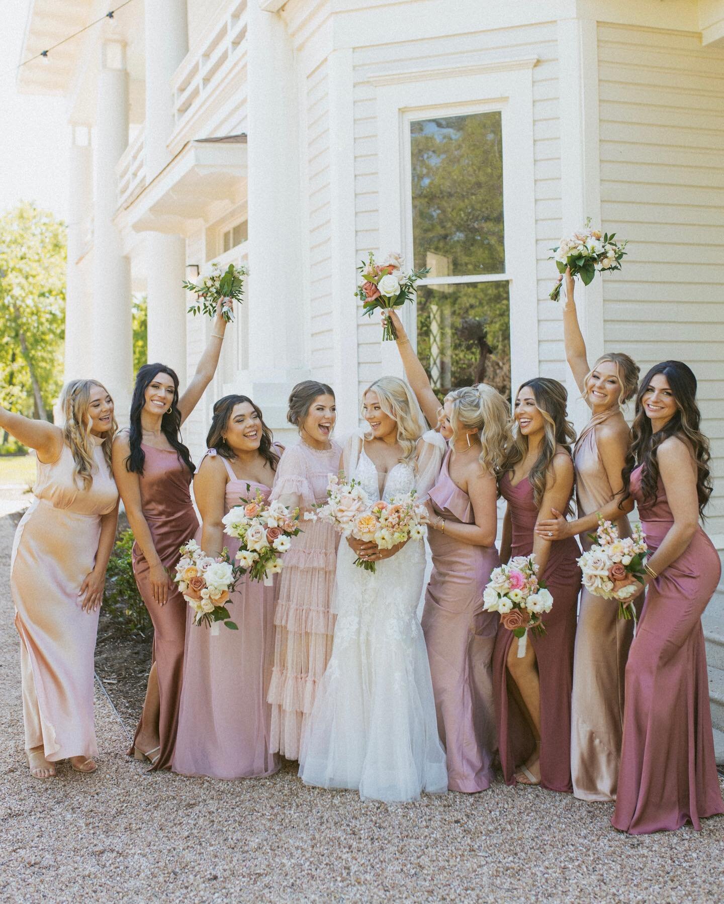 The girlssss🤍

I&rsquo;m so overwhelmed with EXCITEMENT!!! These past few weeks I have been handed some of the most gorgeous weddings and am so excited to share them all✨