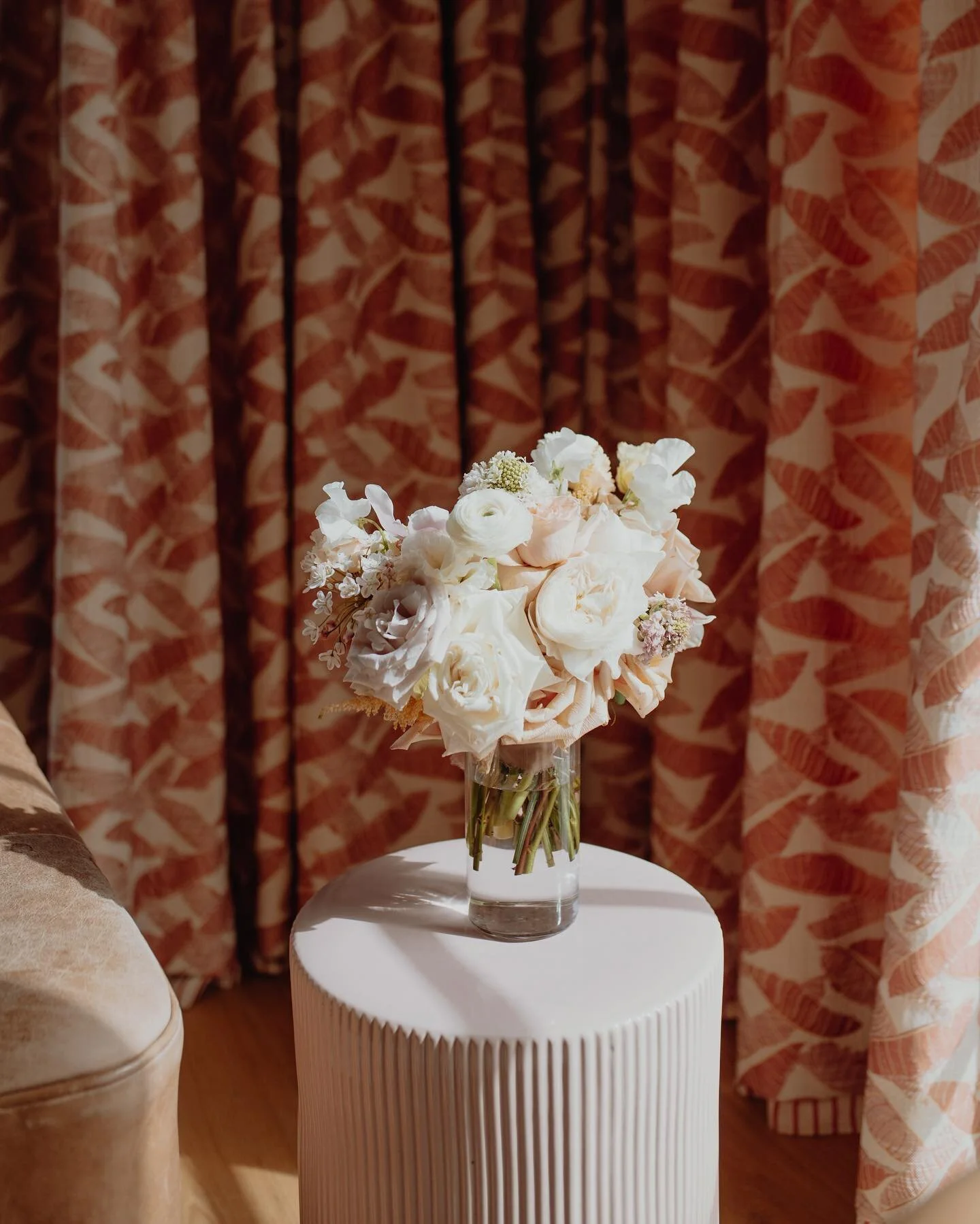 The details from Lo’s bridal session😮‍💨