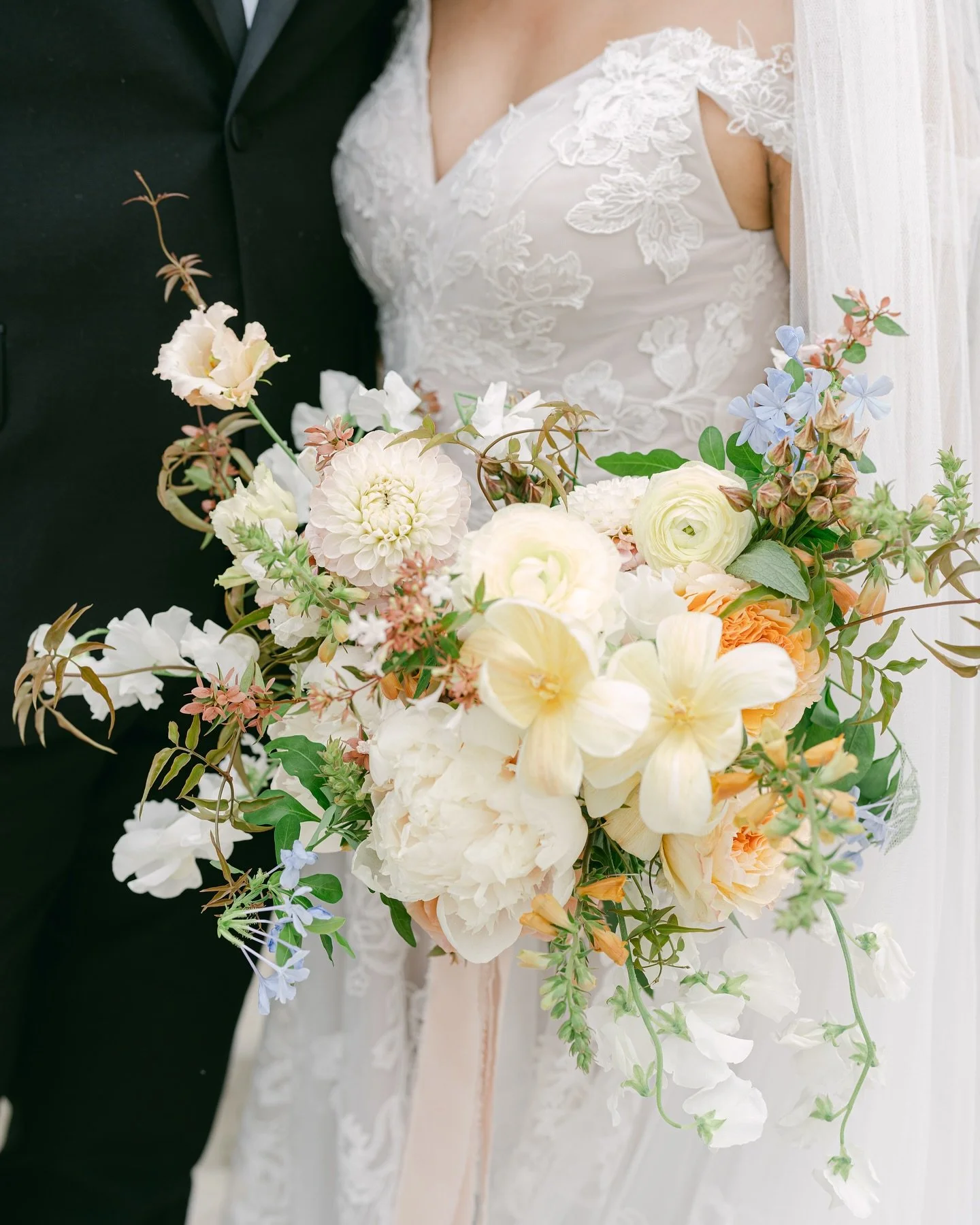 I can&rsquo;t stop thinking about this day&mdash;like ever. The fruits, the old terracotta pots straight from @campodefioriusa, flowers *everywhere*, color galore, and all the charming vintage touches. This one&rsquo;s got a permanent spot in my hear