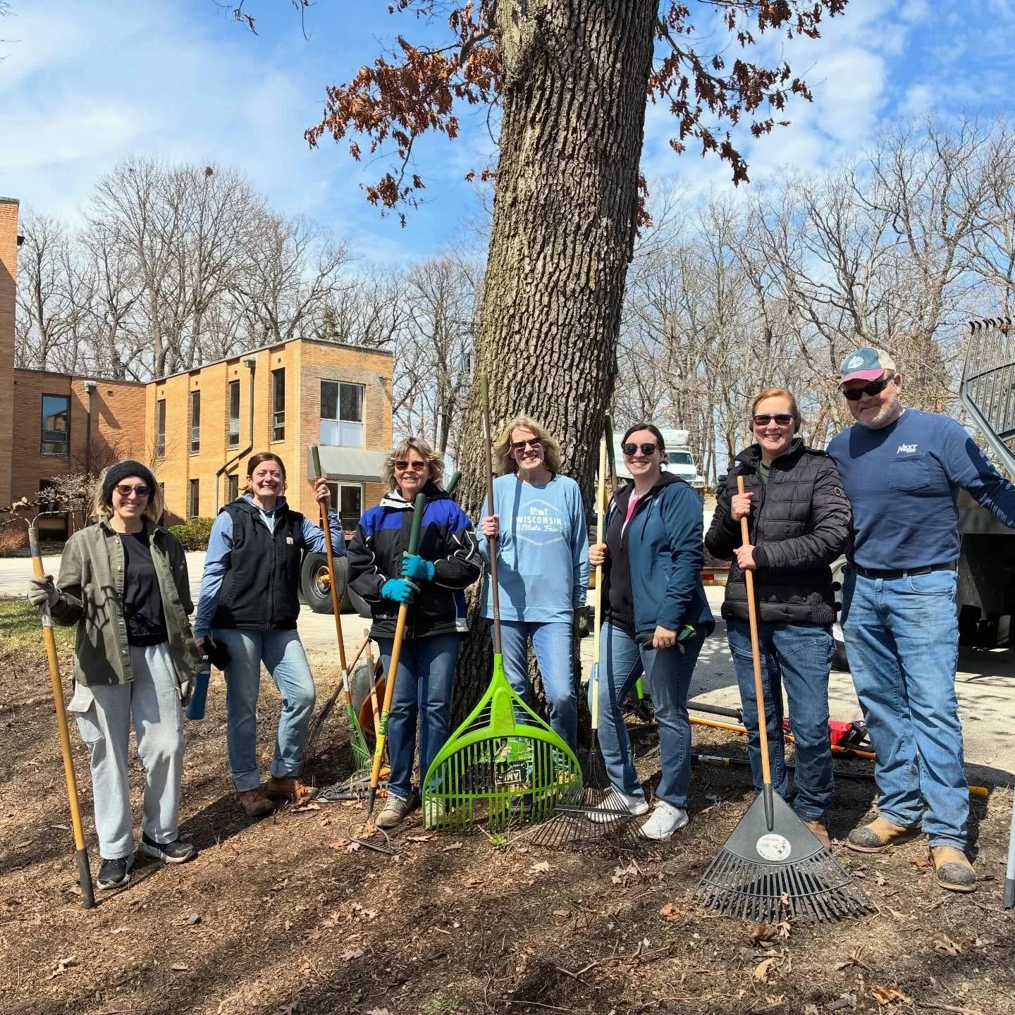 So proud of this incredible group from Portview Church! 💛

Today, 17 amazing people stepped out to serve as part of our GO TEAM&mdash;giving their time, energy, and hearts to help clean up and prepare the new property for the women&rsquo;s center at