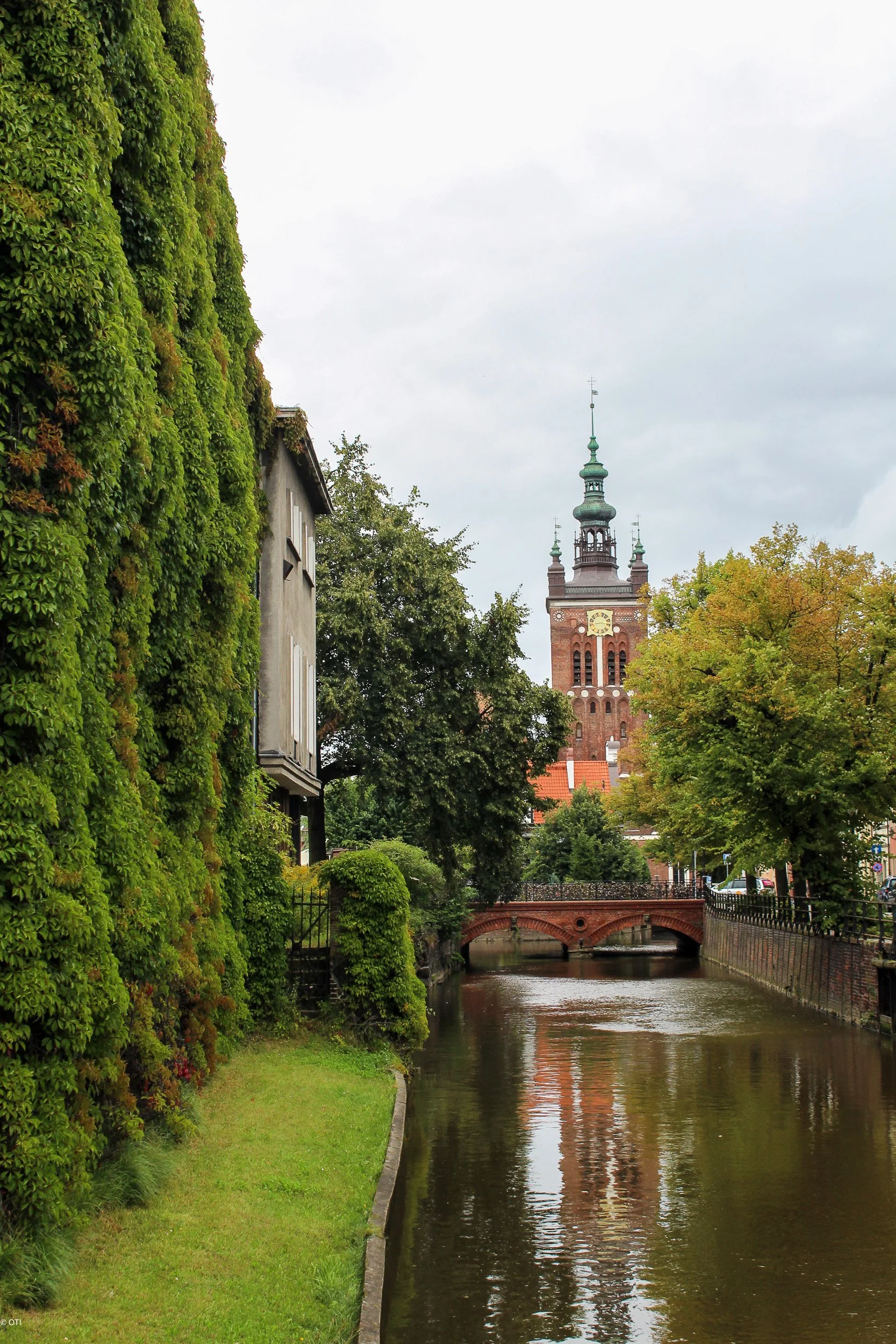 Kanał Raduni and Most Chlebowy in Gdańsk, Poland.
