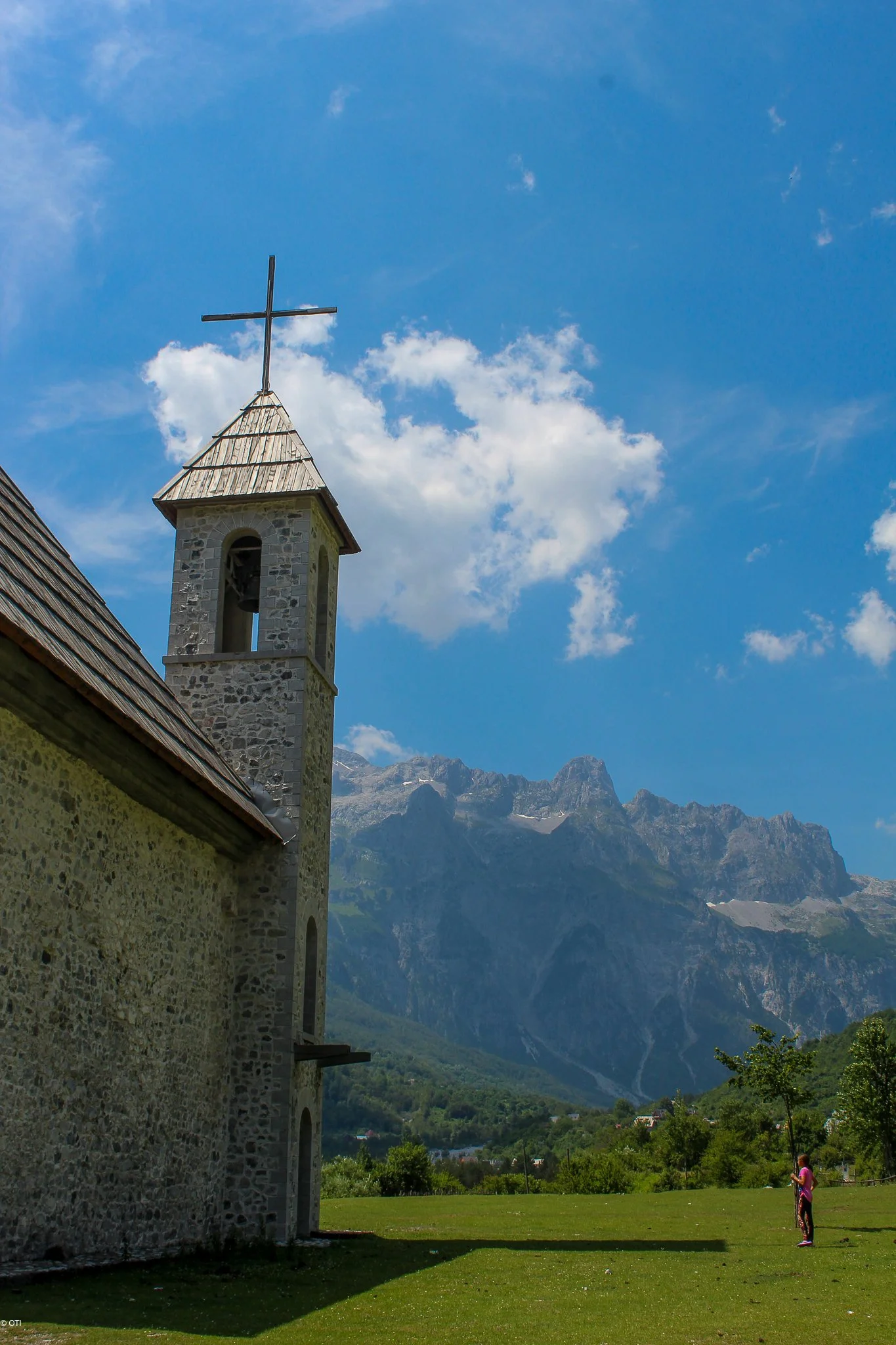 Kisha e Thethit in Theth, Albania