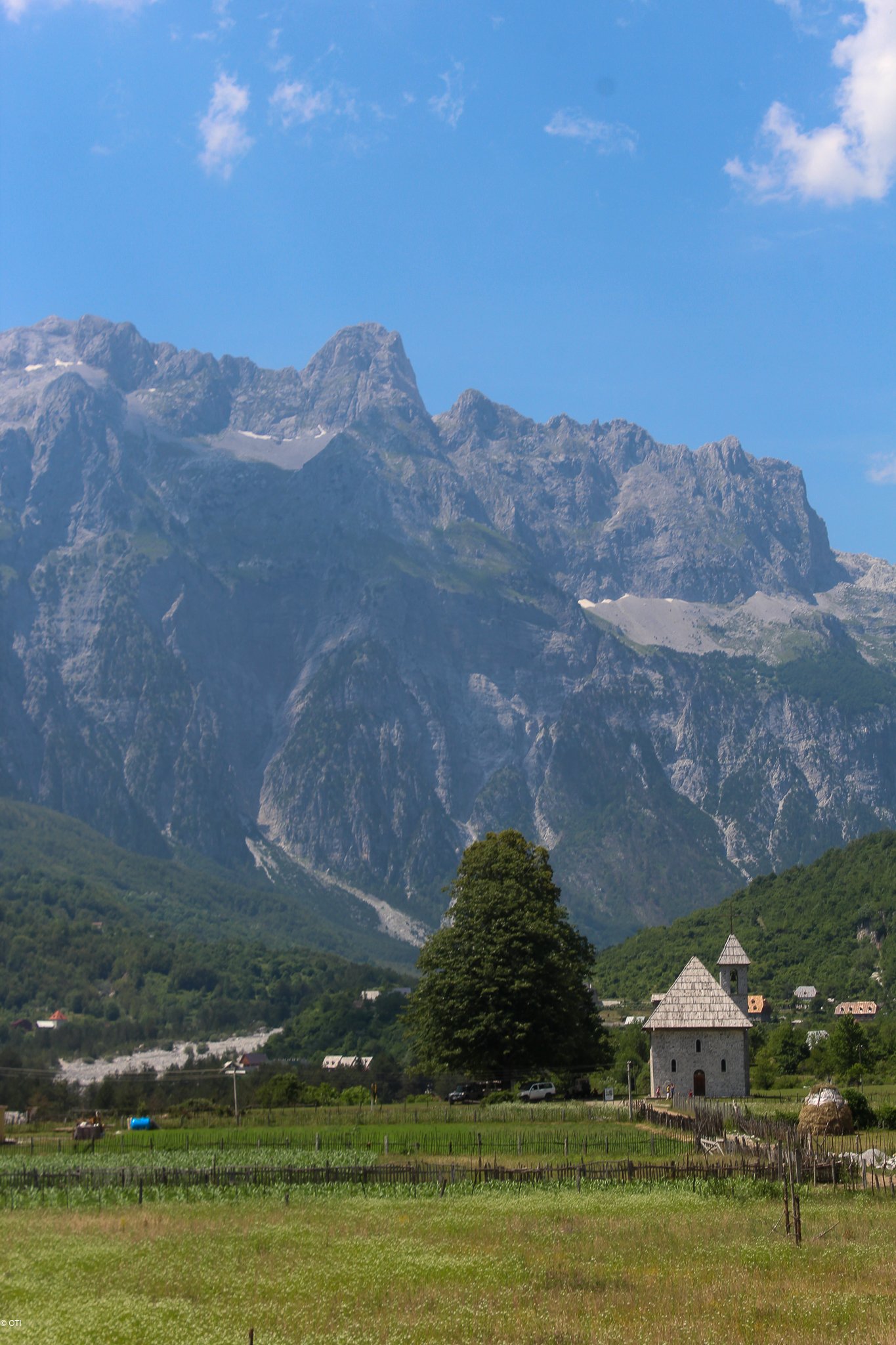 Kisha e Thethit in Theth, Albania