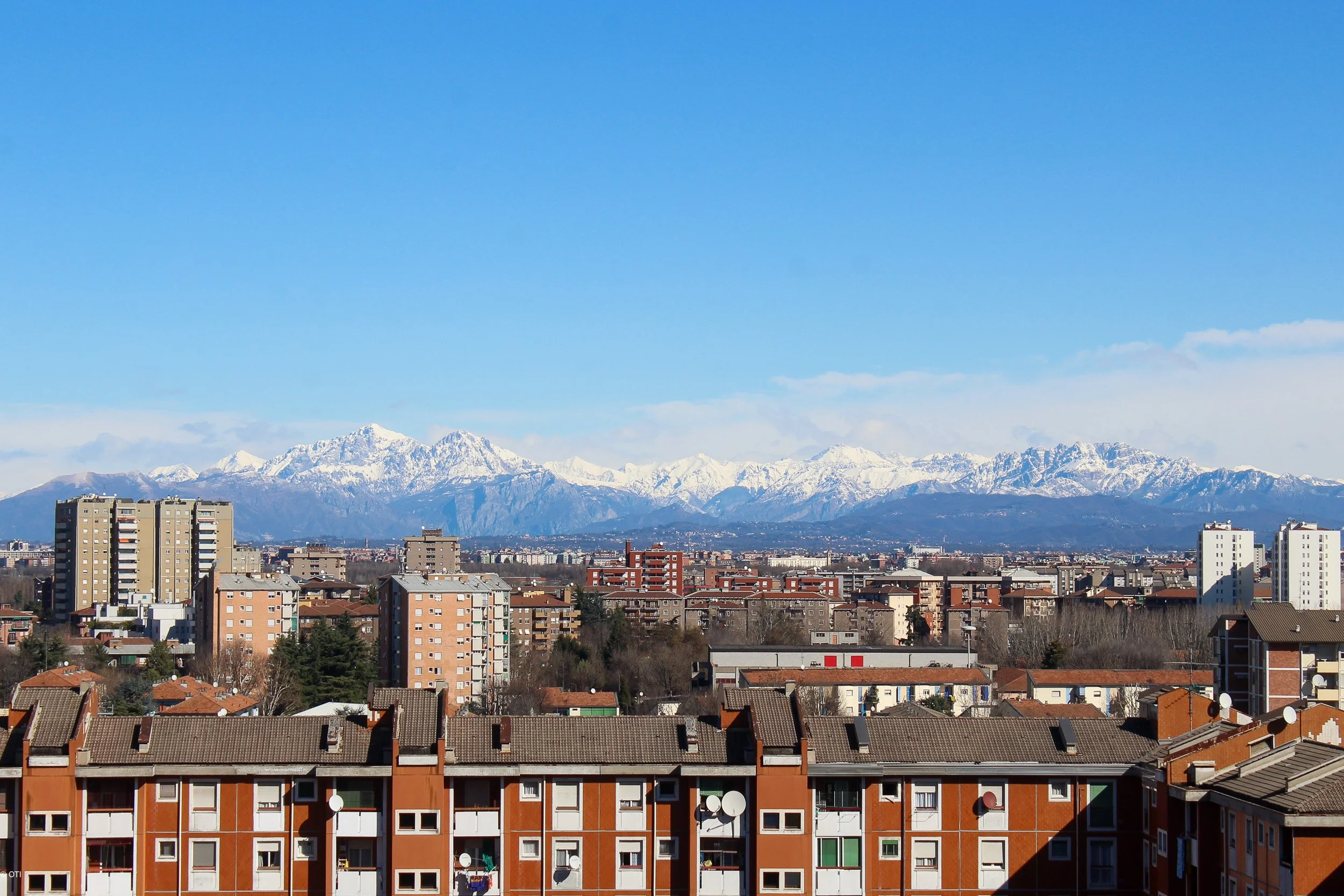 Italian Alps from the Miulan suburbs.