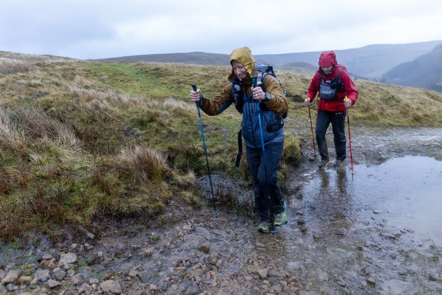💫 Hawes to Langdon Beck 💫 

This section would be familiar to me from my recce so I was looking forward to no surprises for awhile. @ploddingpottsey and I left Hawes, both struggling to put swollen feet into our shoes, and hobbling in our first 1k 