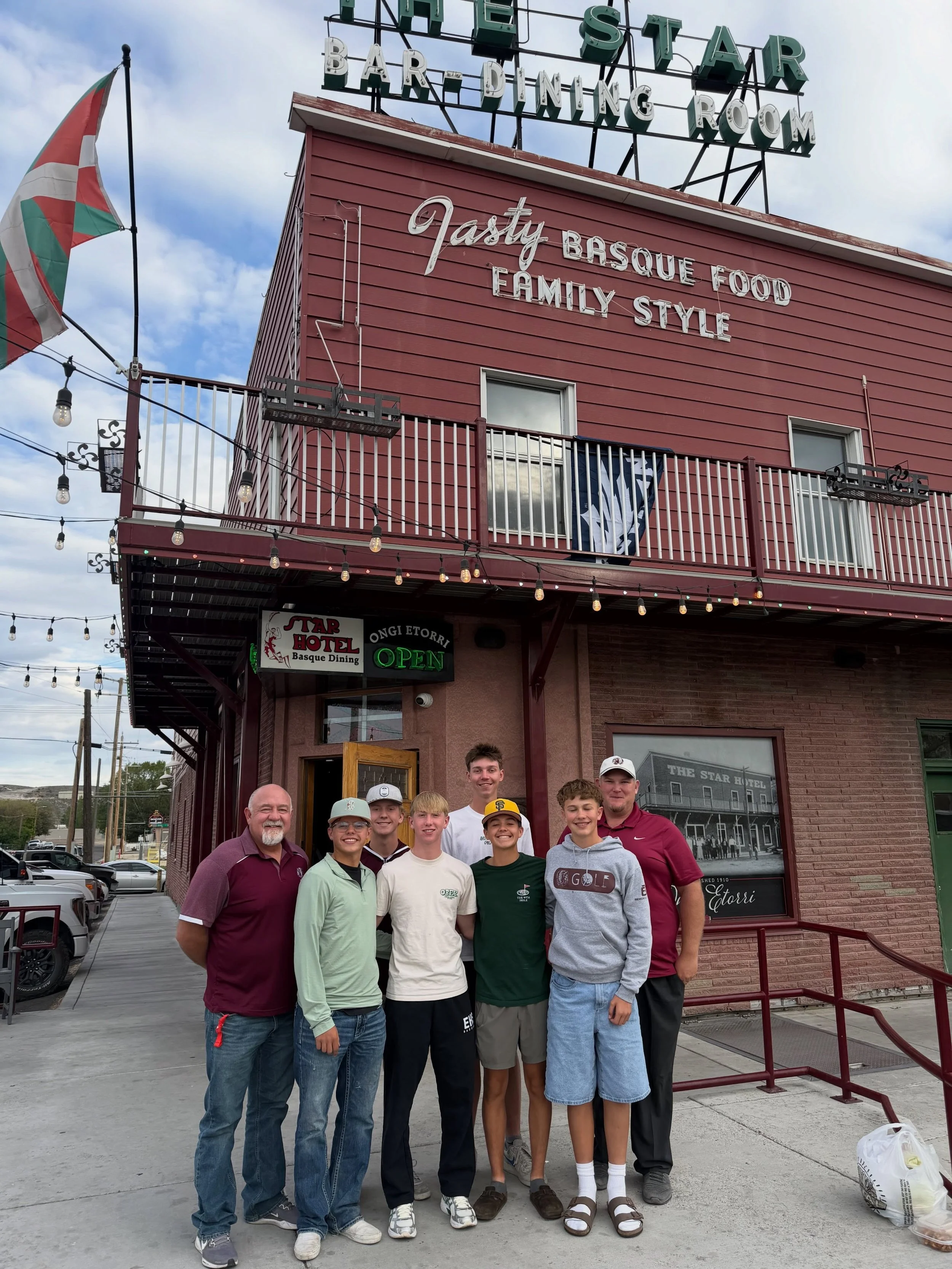 Big congratulations to the Elko High School boys golf team on bringing home the State Championship! We were proud to host these boys tonight and celebrate a huge accomplishment the best way we know how&hellip; around the table at The Star. ⭐️⛳️