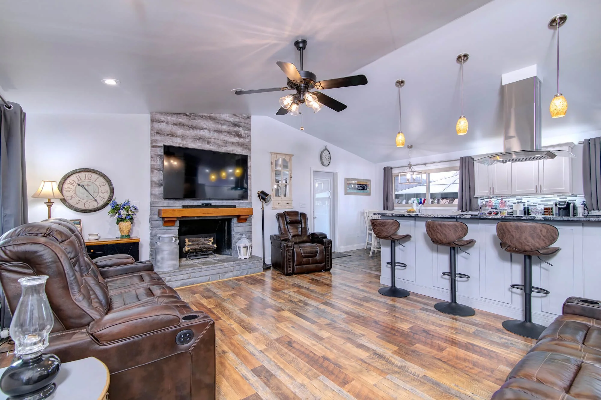 104BallRd7_9_10 (1).jpg