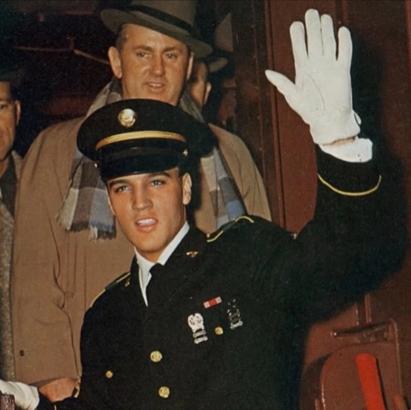 Thanks to everyone who has given us a follow! Maybe @elvis and @visitgraceland will give us a follow too! ;)

⚡️
⚡️
⚡️
⚡️
⚡️
⚡️
#elvis #elvispresley #graceland #memphis #hilton #lasvegas #sunrecords #rca #tcb #king #international