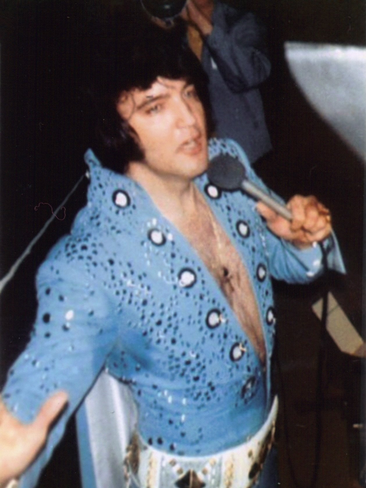 🎶🎵🎶🎵 Gotta go now, guess I&rsquo;ll see you around&hellip;