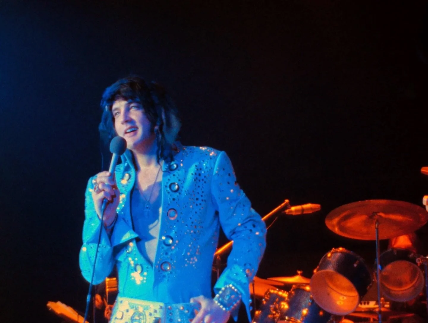 Elvis hamming it up during &lsquo;Love Me&rsquo;