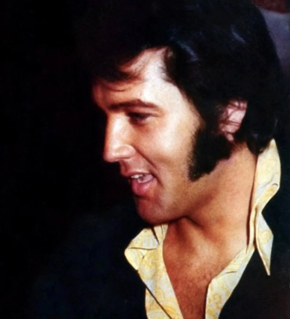 Cool shot of Elvis while attending the @nancysinatra show at @caesarspalace in 1970.