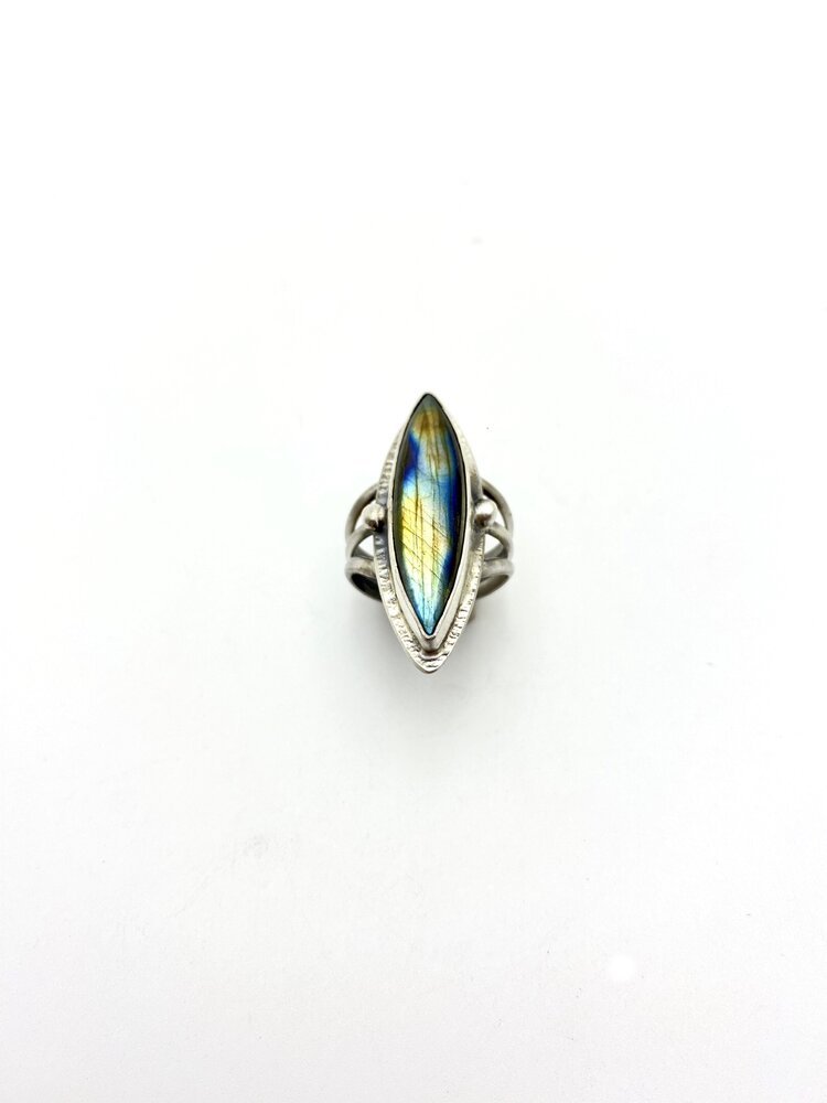 LABRADORITE & STERLING RING, SIZE 7.5