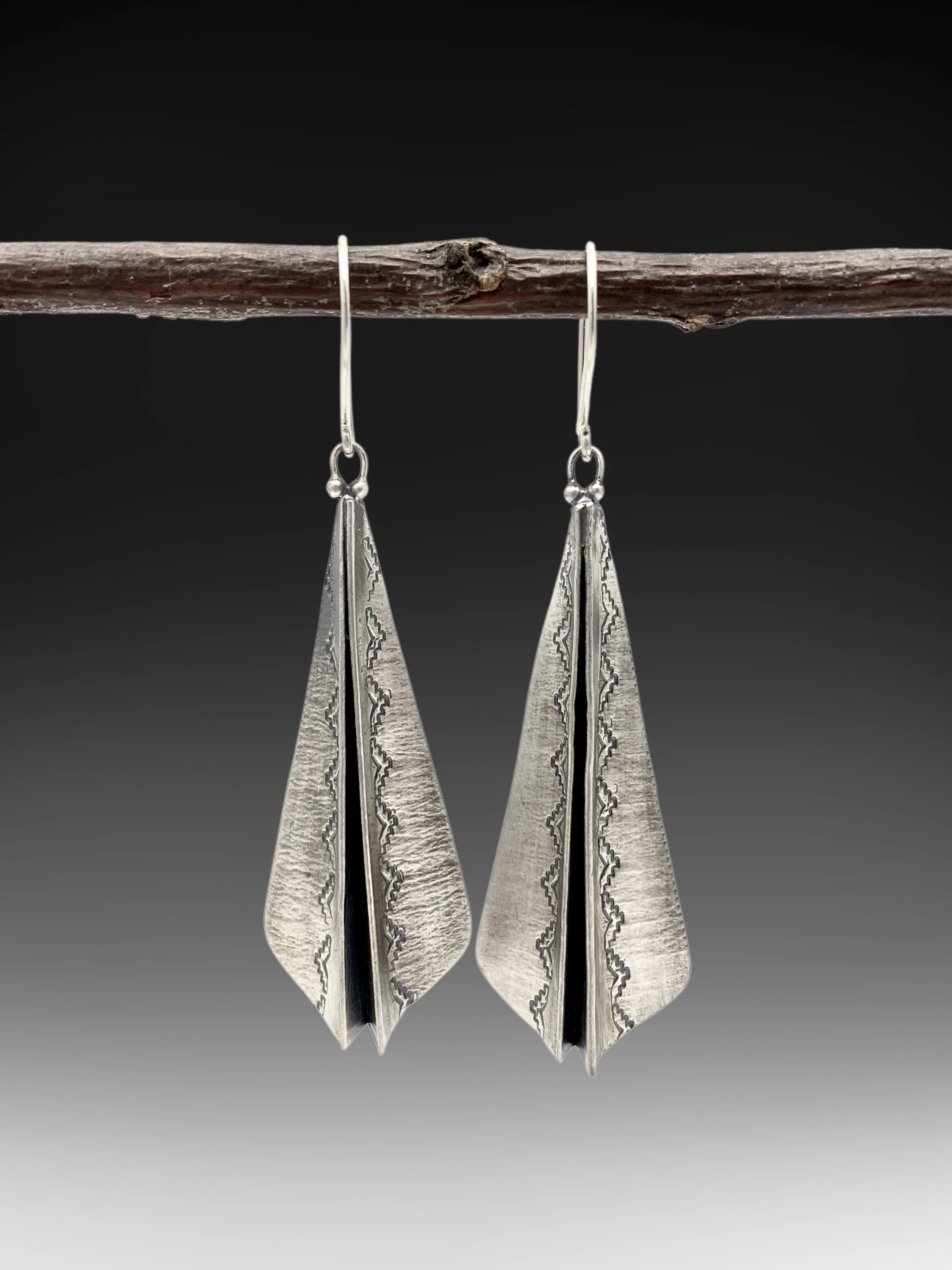 SILVER PLEATED EARRINGS