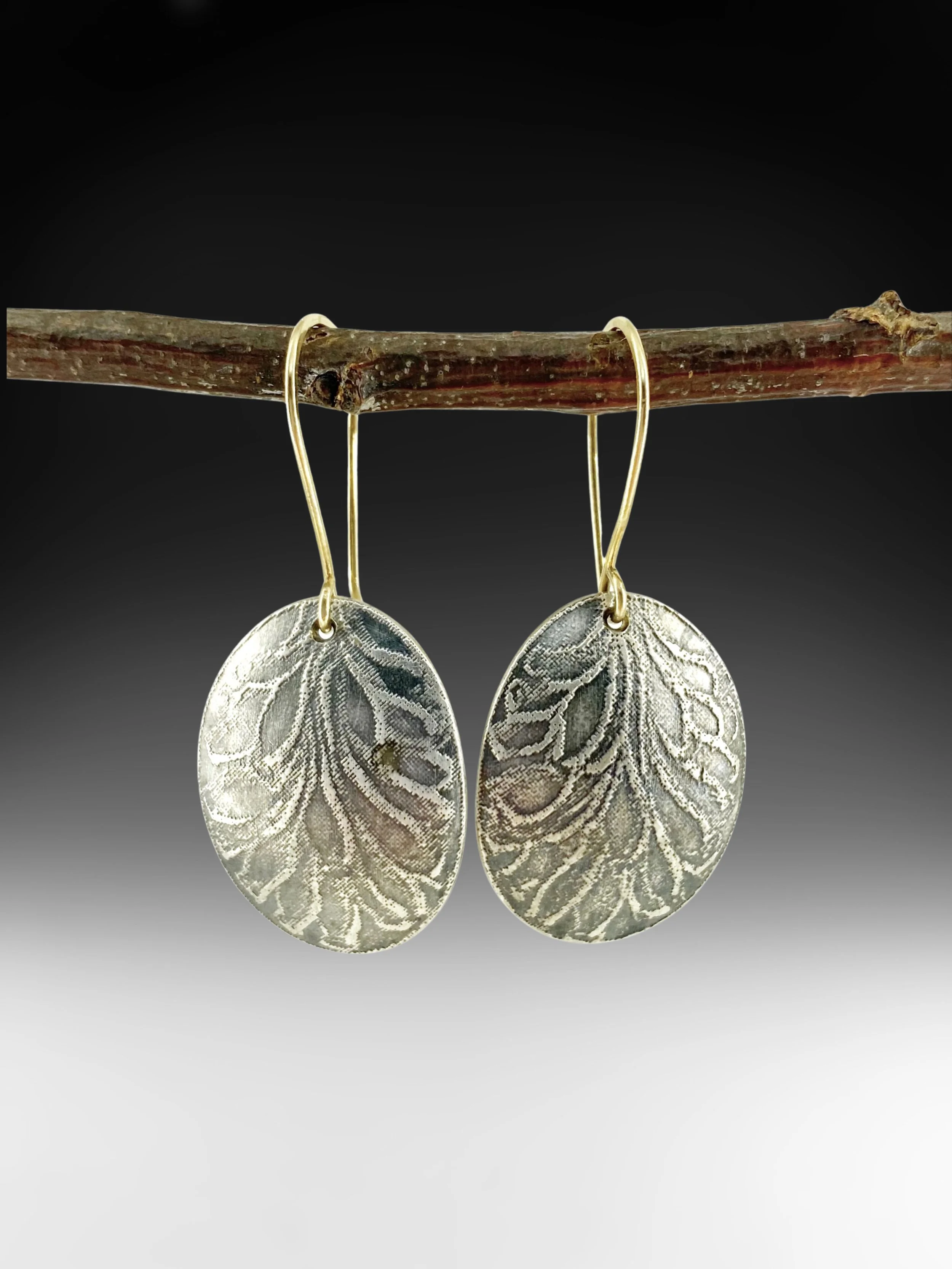 TWO TONED ALGAE DROPS