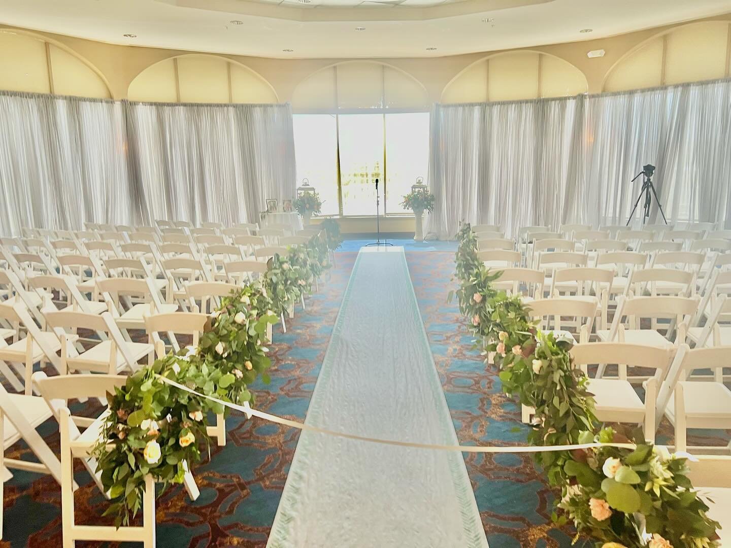 Our White Chiavari Chairs being used for a ceremony Hotel Tampa Riverwalk. Pleasure working with ABC Events! &mdash;&mdash;&mdash;&mdash;&mdash;&mdash;&mdash;&mdash;&mdash;&mdash;&mdash;&mdash;&mdash;&mdash;&mdash;&mdash;&mdash;&mdash;&mdash;&mdash;&