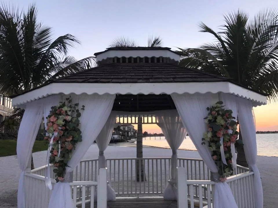 Isla Del Sol - Gazebo Draping2.jpg