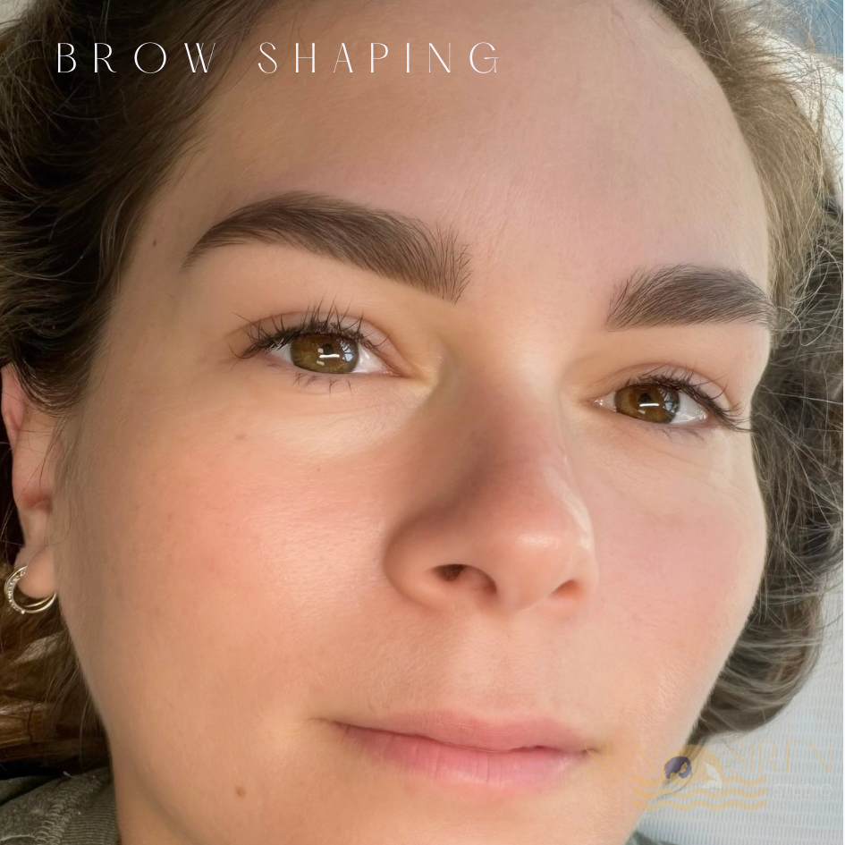Picture of woman with eyebrows waxed and trimmed
