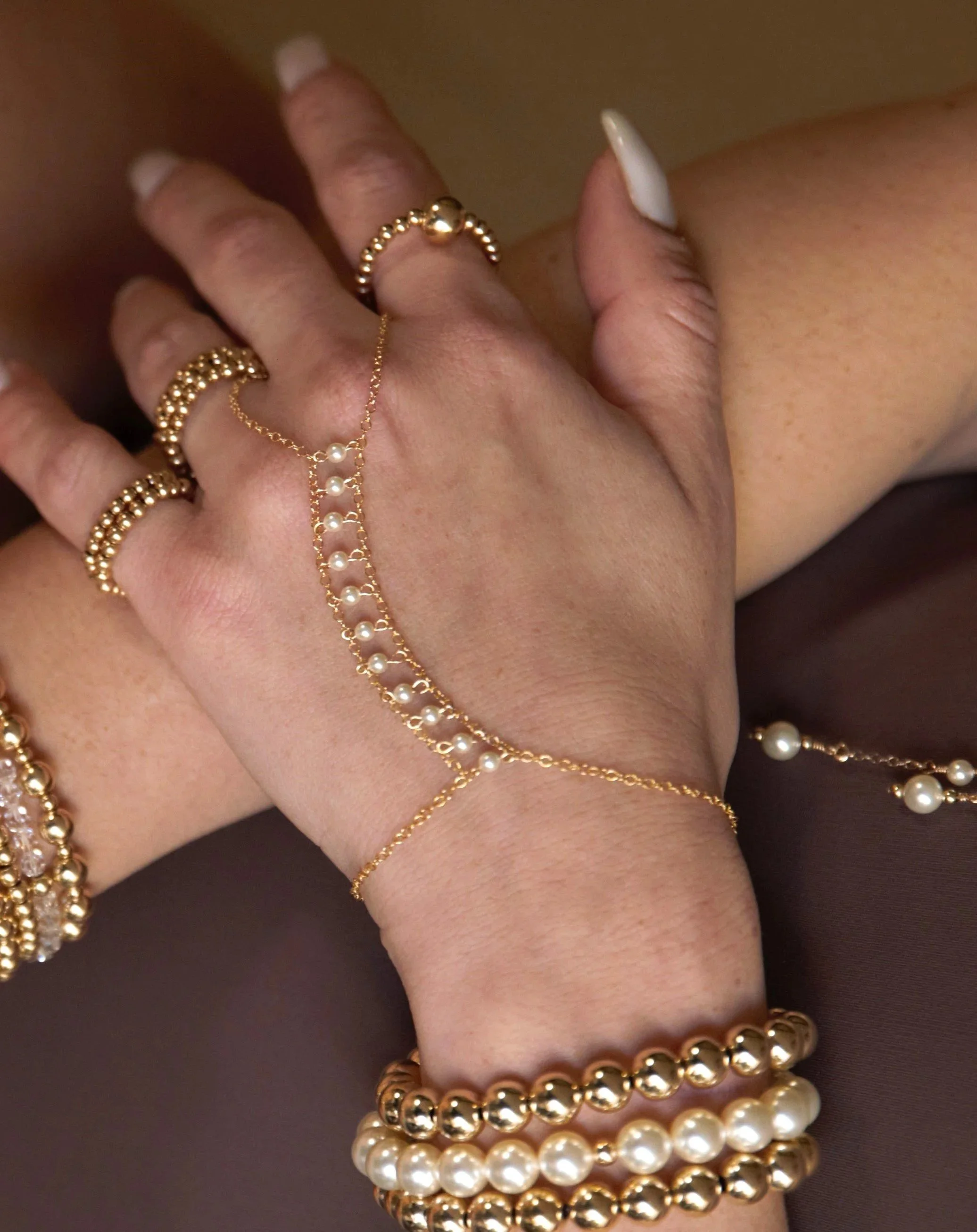 Pearl ladder hand chain bracelet with Swarovski pearl