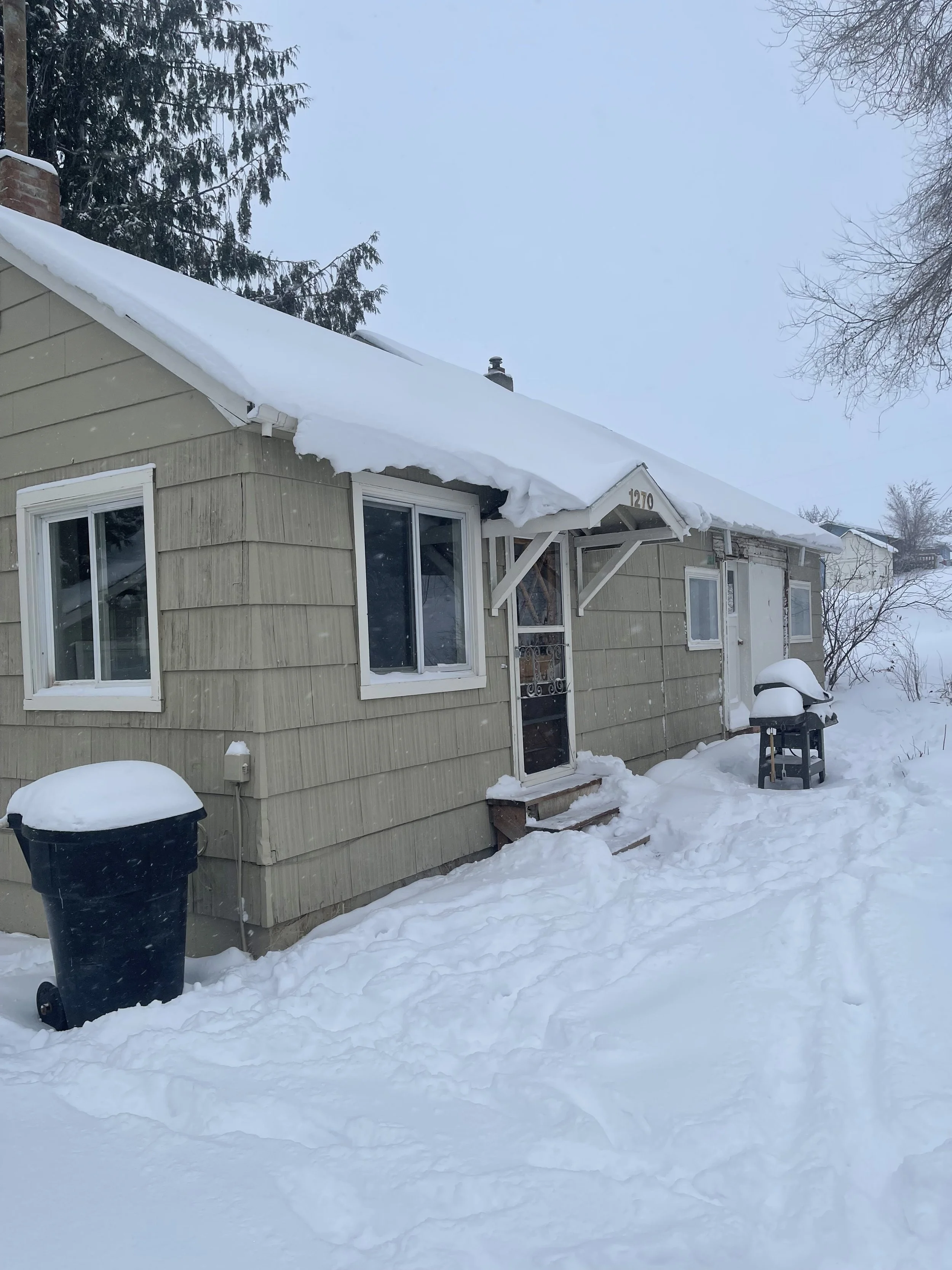 exterior remodel before.jpeg