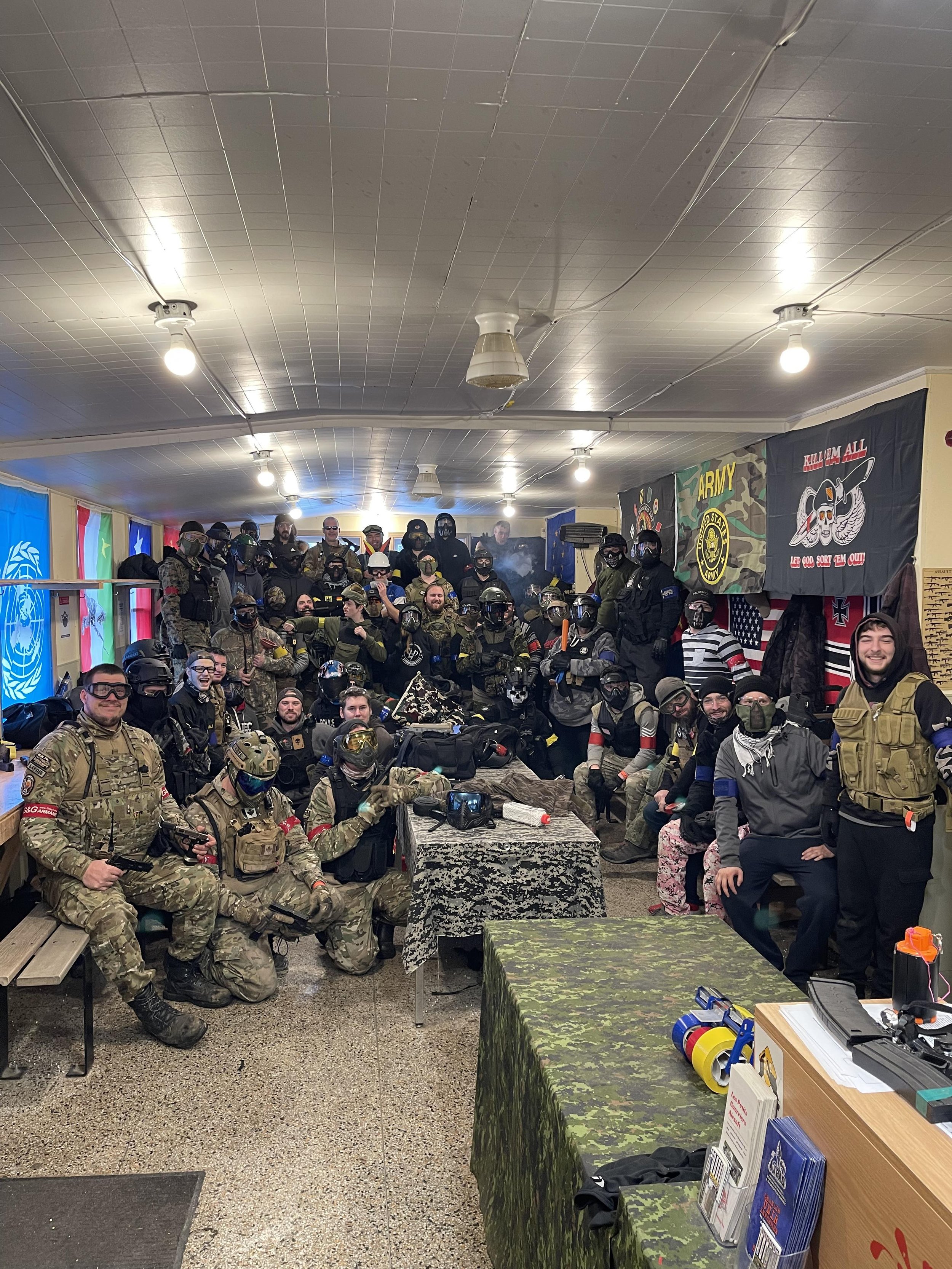 PISTOLET & COUTEAU 9/12/23