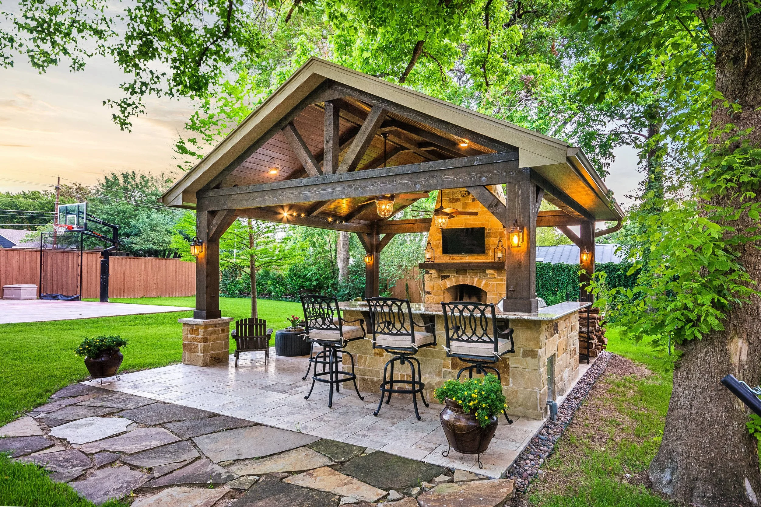 Patio Design and Installation: Creating Your Perfect Outdoor Living Space |  Skip Stone Landscapes, image size:2500x1666