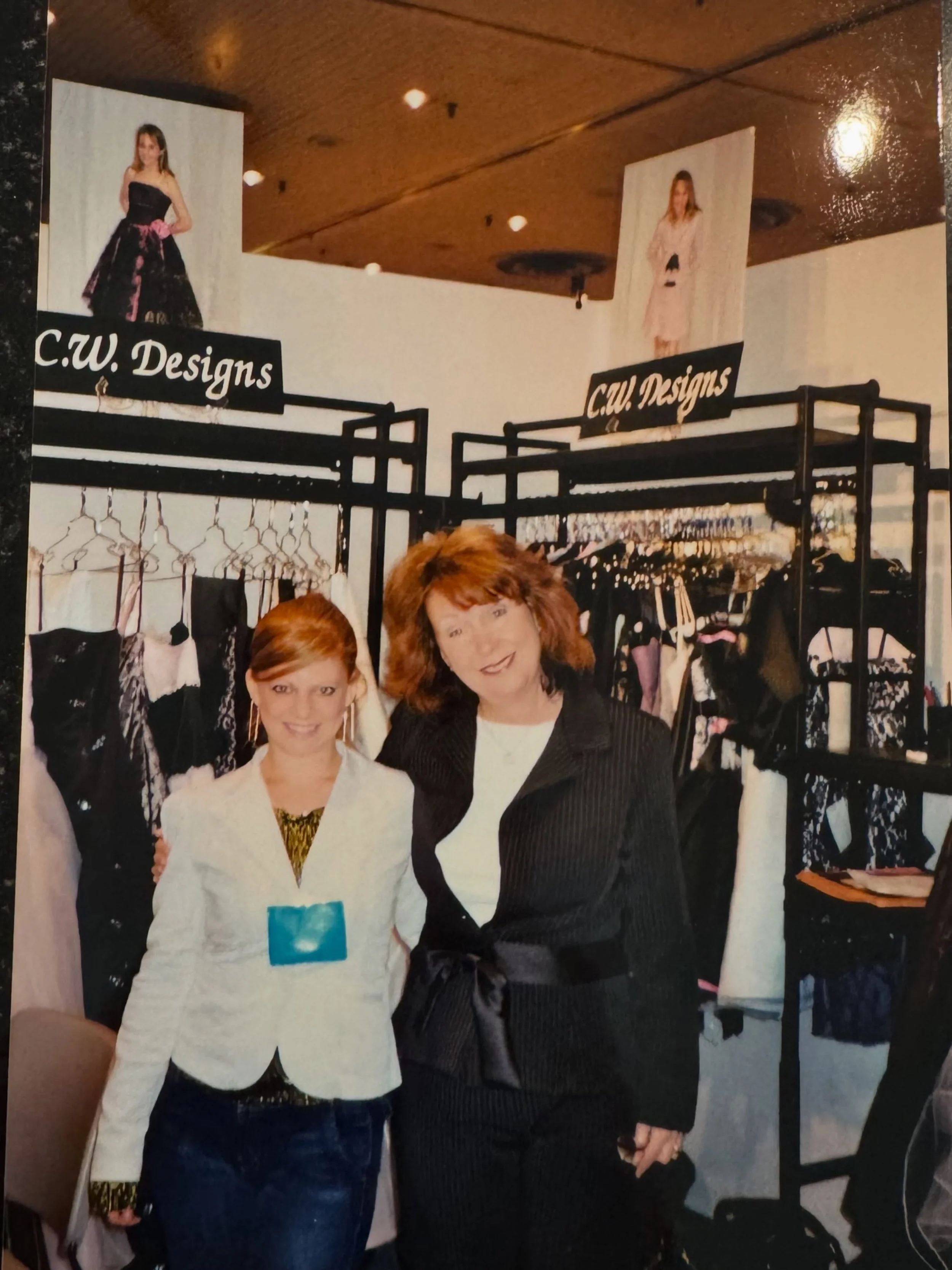 Not sure if TBT is still a thing, but enjoy this treat from my very first trade show in NY with my Aunt and CW Designs wayyyy back in 2004 🌟
