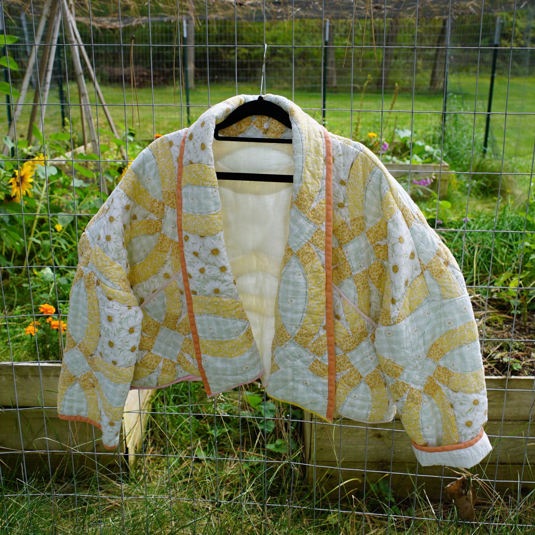 Quilt Coat | Peach Double Wedding Ring