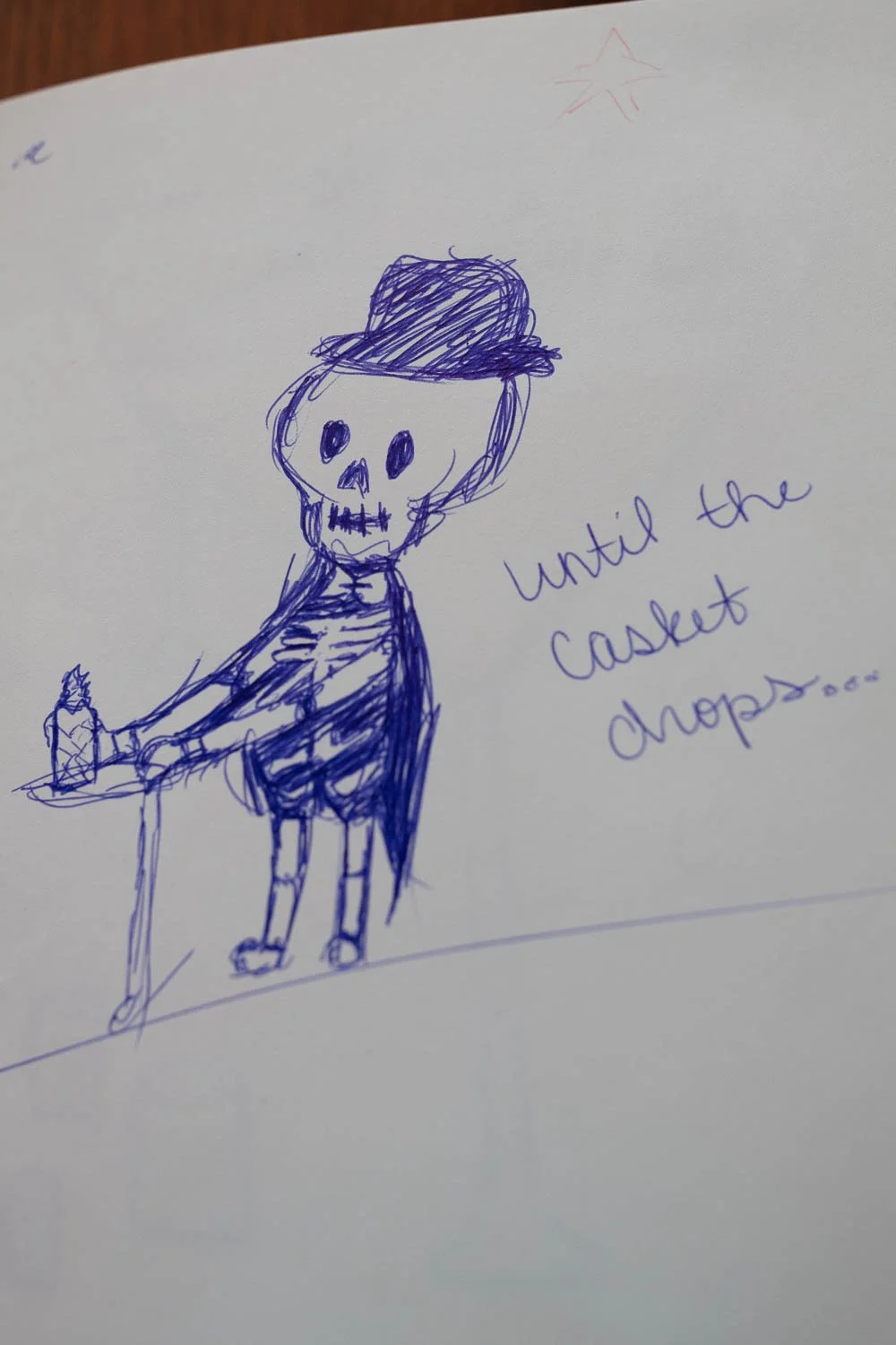 Foto einer Seite aus dem Liquid Diary Tagebuch, in dem ein Gast etwas gezeichnet oder sich mit einer Nachricht verewigt hat.