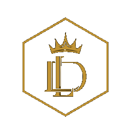 Schwarzes Logo mit goldener Krone, goldenen Rahmen in Hexagonform und goldenen Initialen 'LD' im Zentrum.