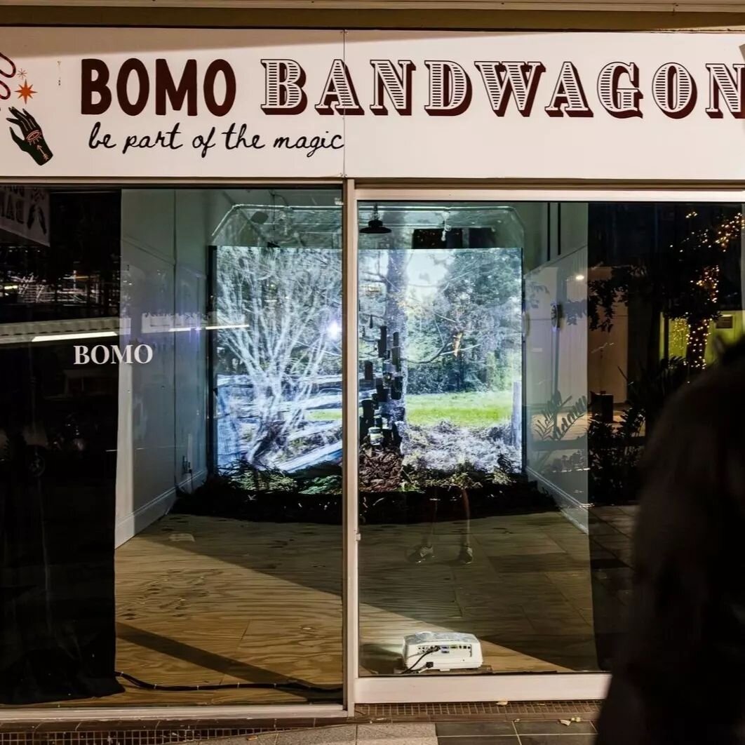 ONLY 2 NIGHTS REMAINING!!

Make sure you catch these incredible installations from four massively talented local artists, lighting up our city by activating vacant shop fronts and non traditional art spaces!

Location 1: Sean Williams at @bomo_bandwa