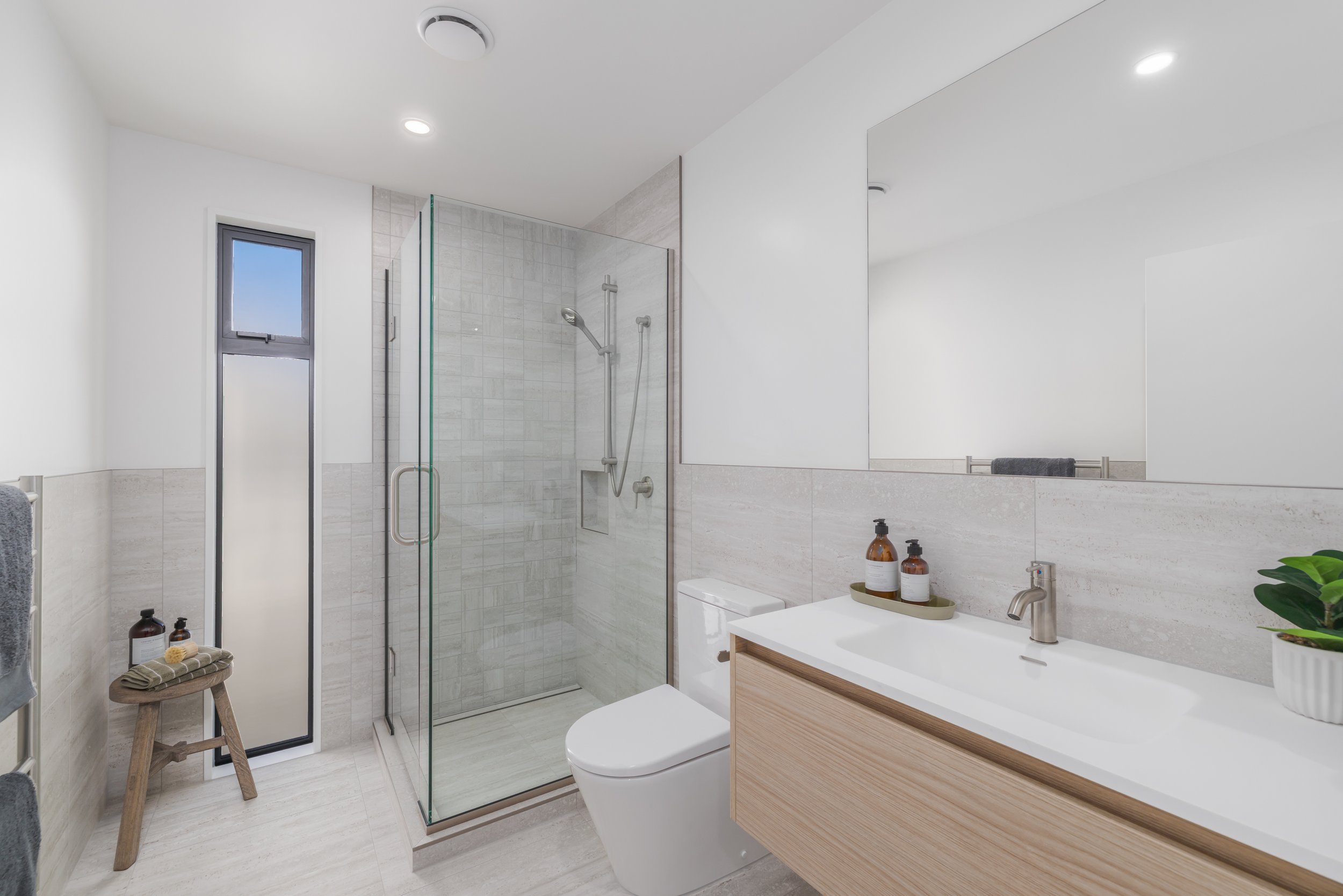 3-232 Geraldine Street-003.jpg